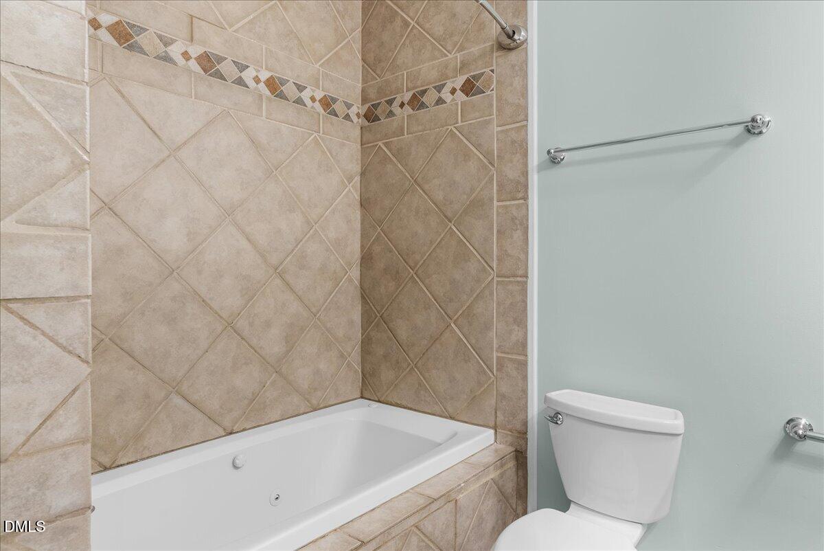 112 Tyler Gate Lane Property Photo 33
