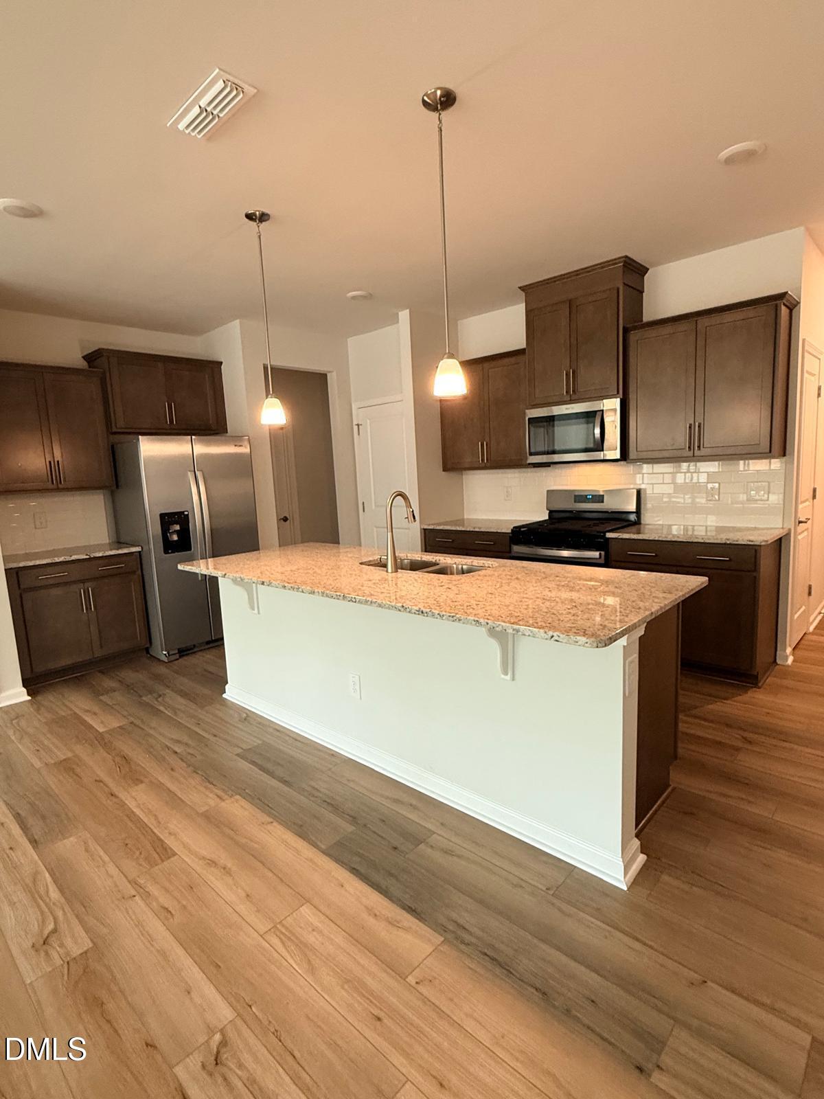 1413 Everton Avenue A Property Photo 5