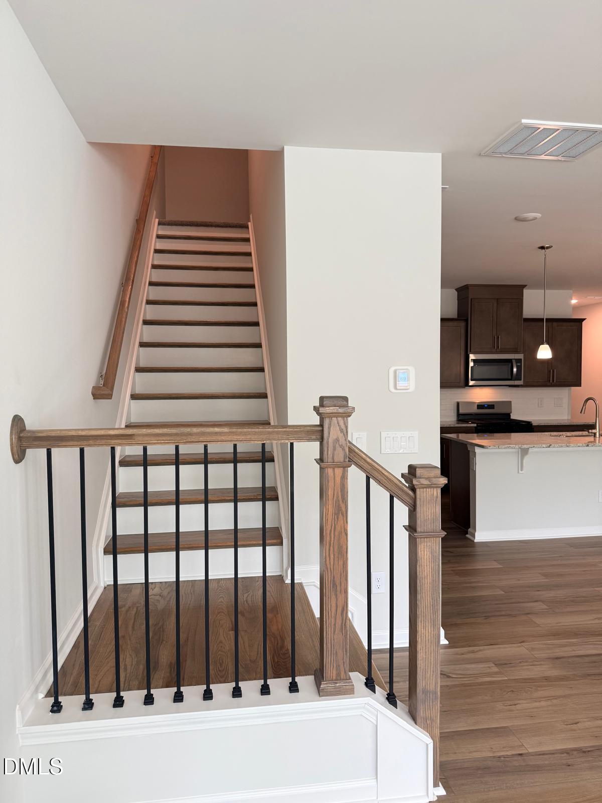 1413 Everton Avenue A Property Photo 8