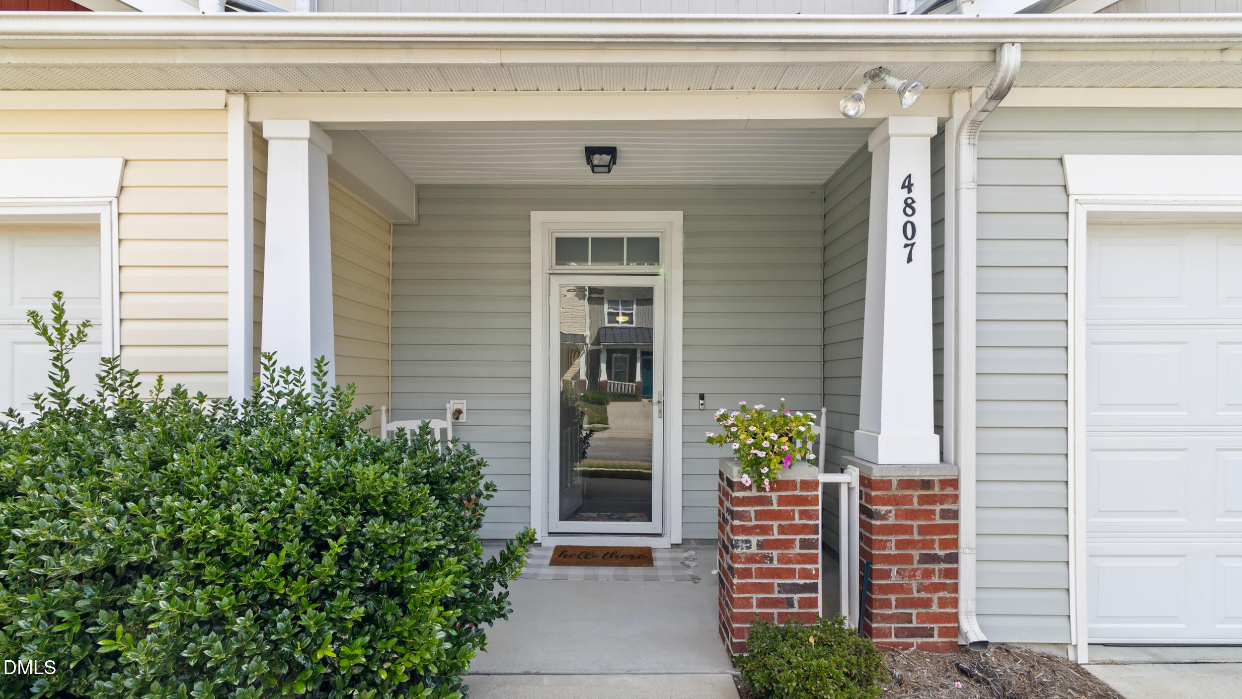 4807 Landover Pine Place Property Photo 5