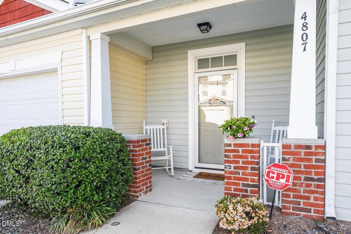4807 Landover Pine Place Property Photo 6
