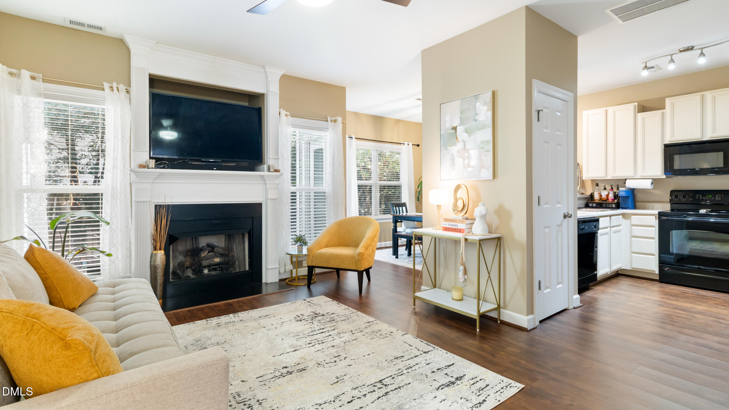 4807 Landover Pine Place Property Photo 12
