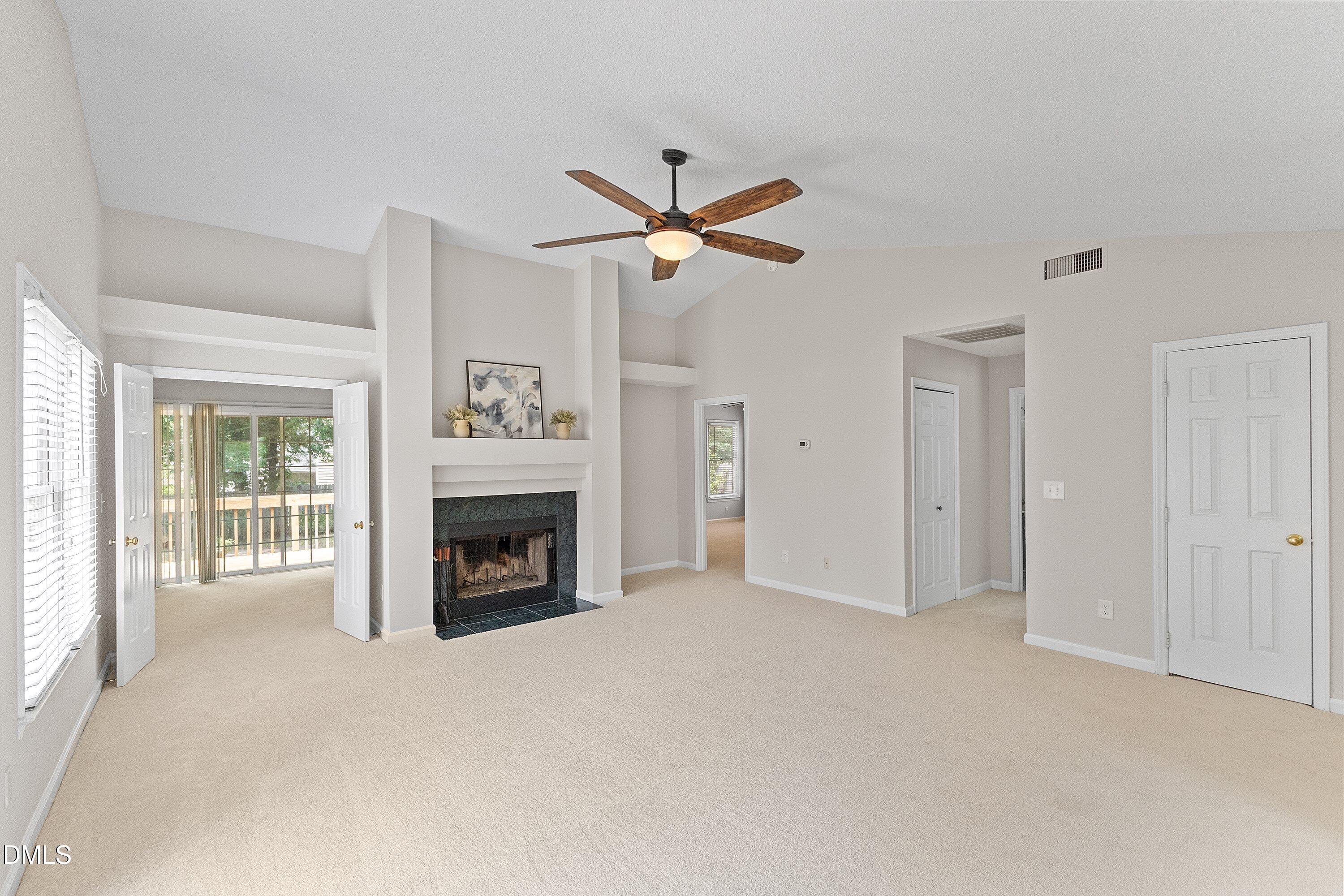 218 Arvo Lane Property Photo 12