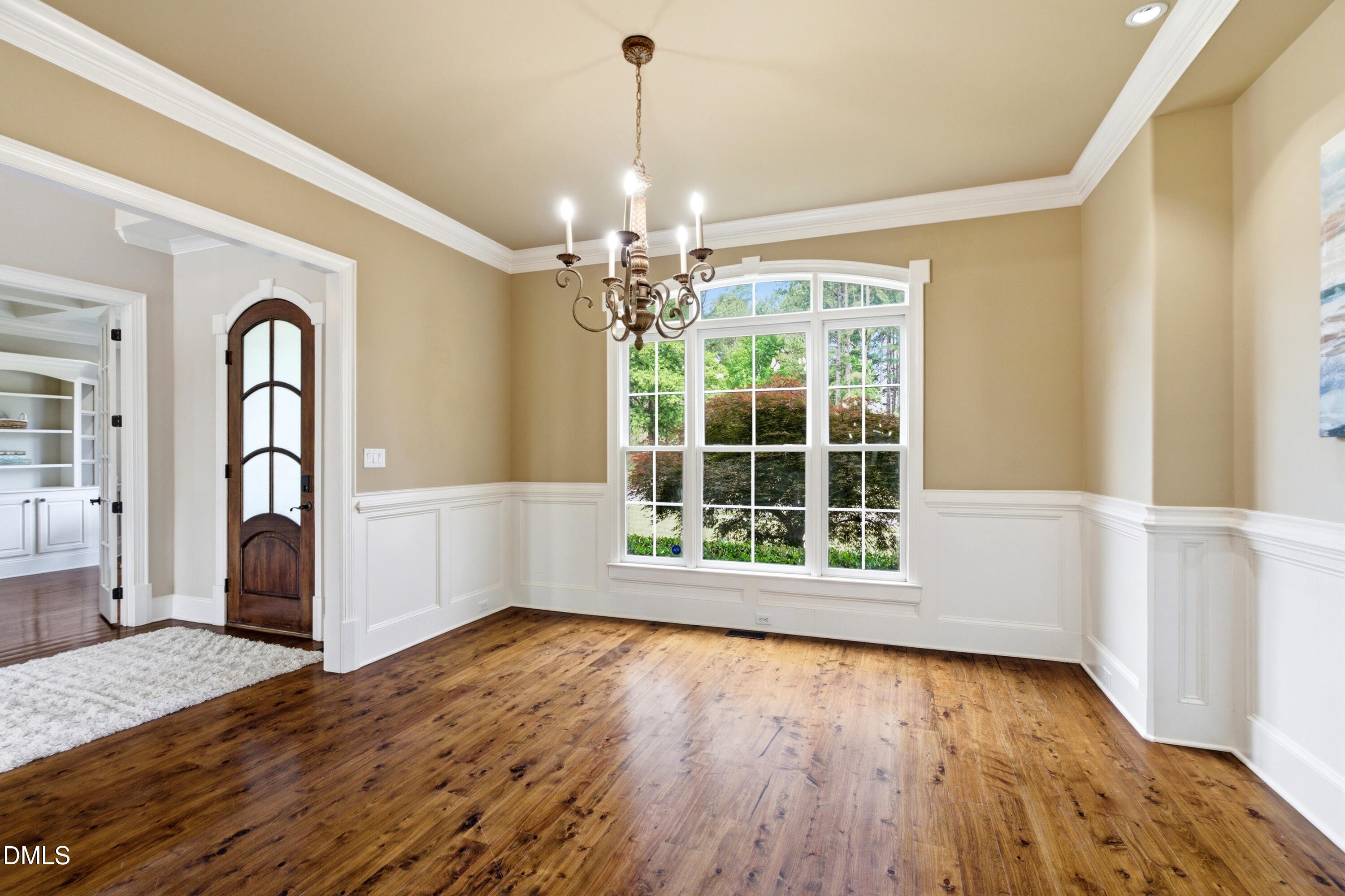 2515 Village Manor Way Property Photo 5