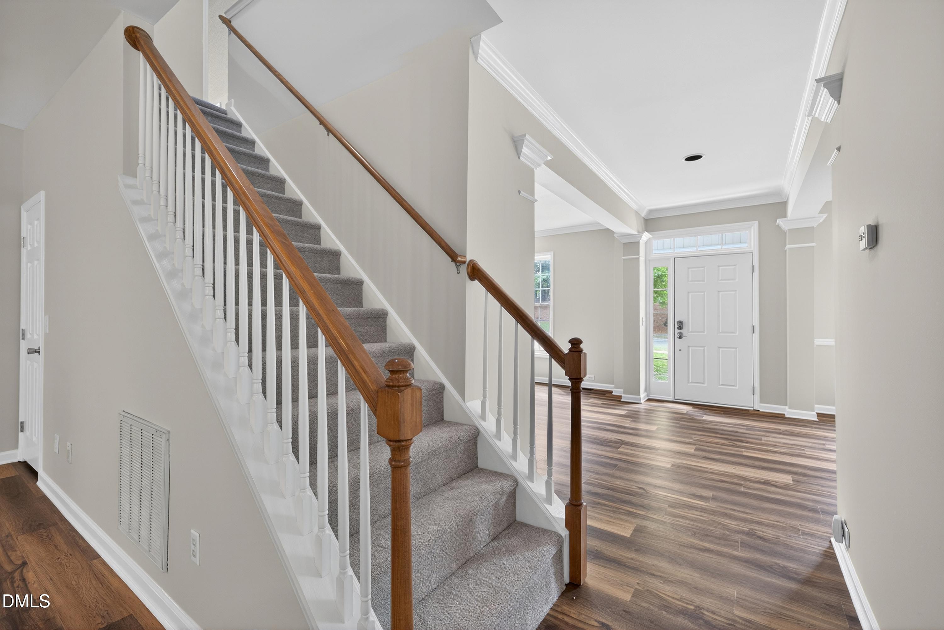 1402 Willow Leaf Way Property Photo 13