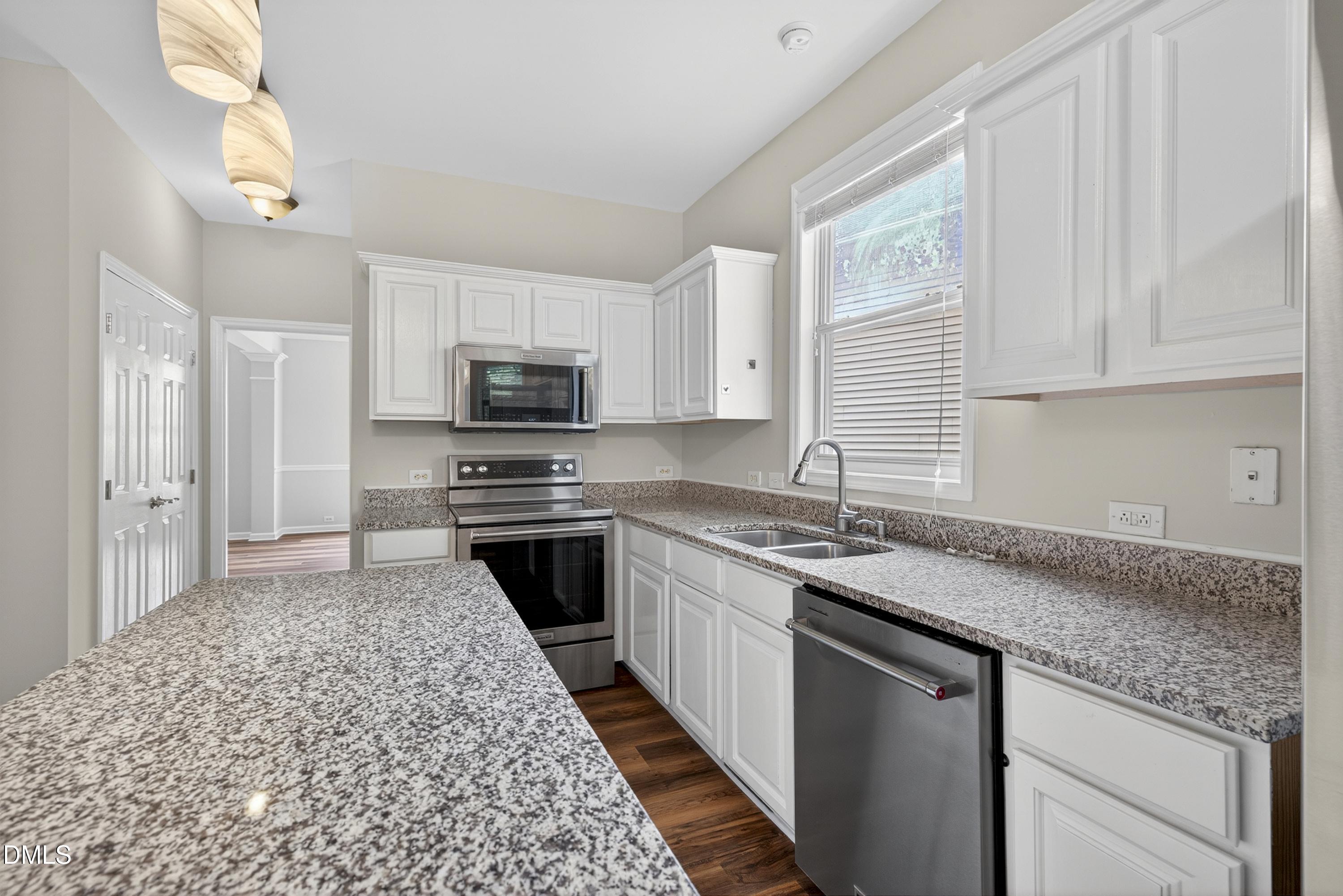 1402 Willow Leaf Way Property Photo 16