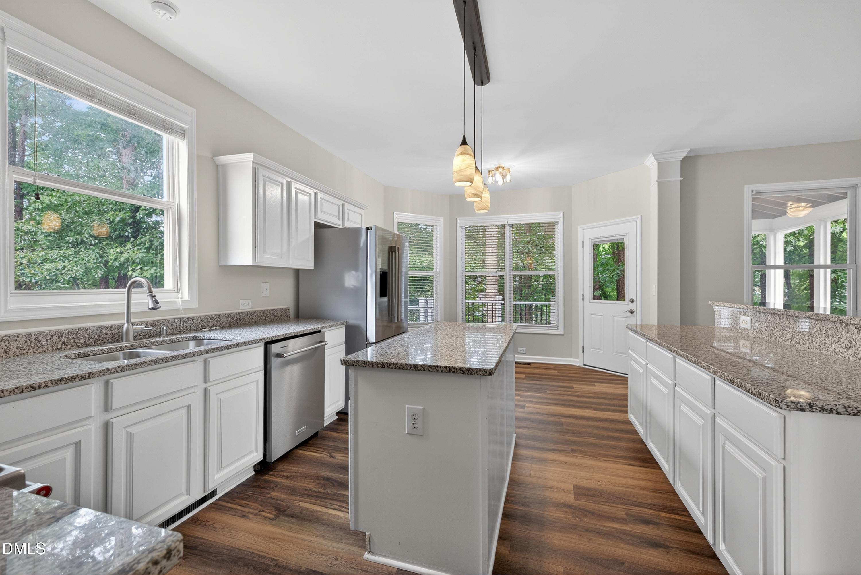 1402 Willow Leaf Way Property Photo 18