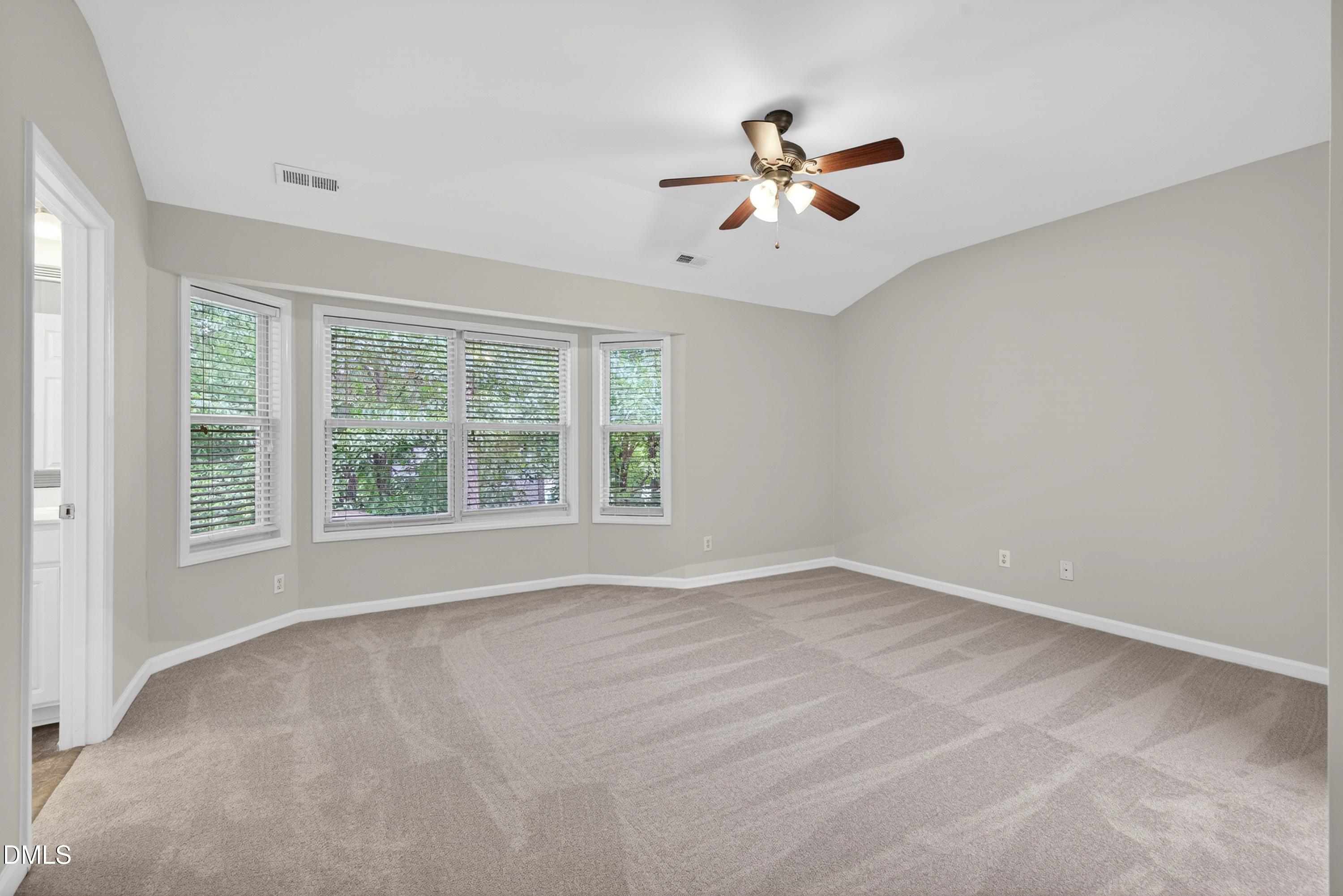 1402 Willow Leaf Way Property Photo 20