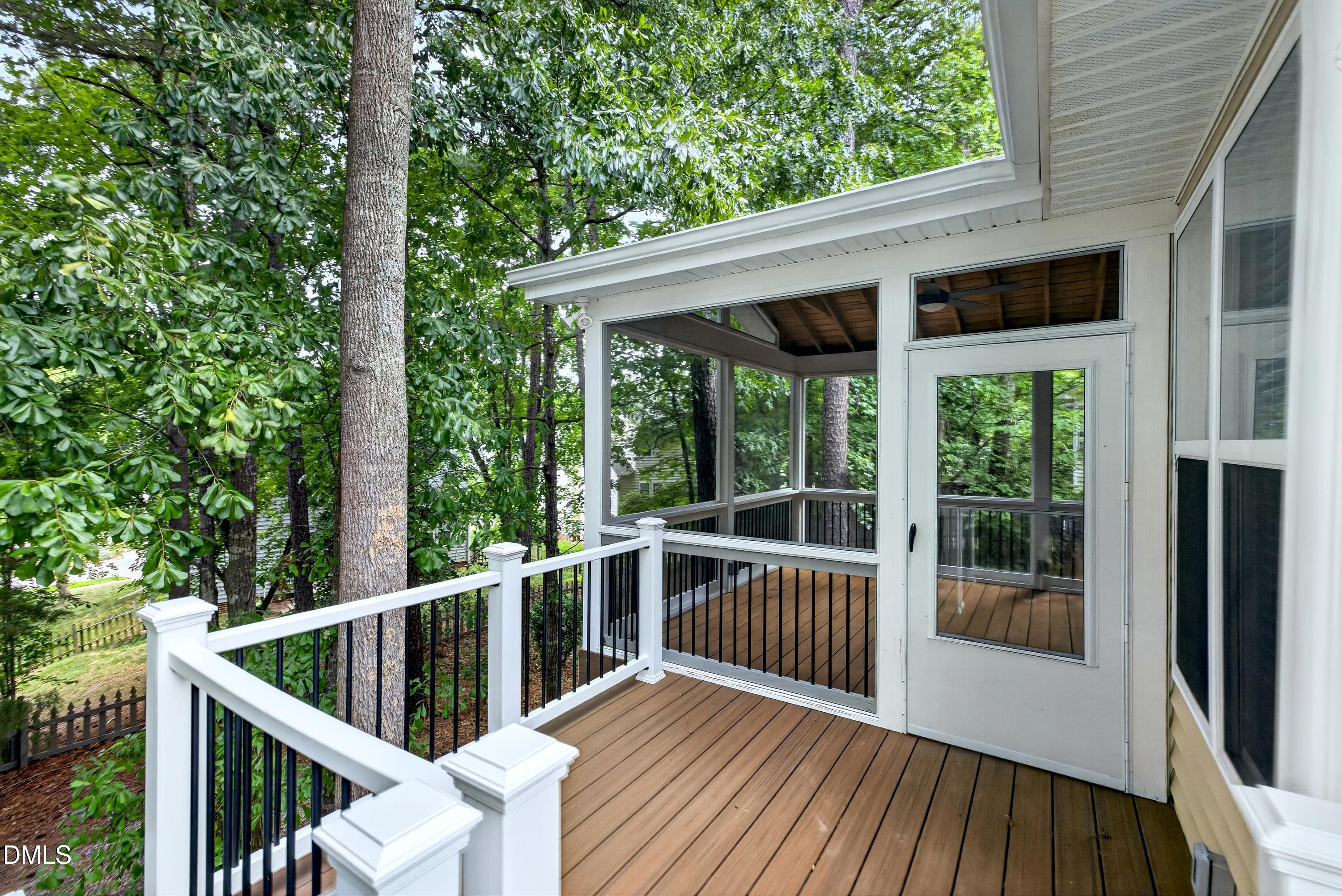 1402 Willow Leaf Way Property Photo 47