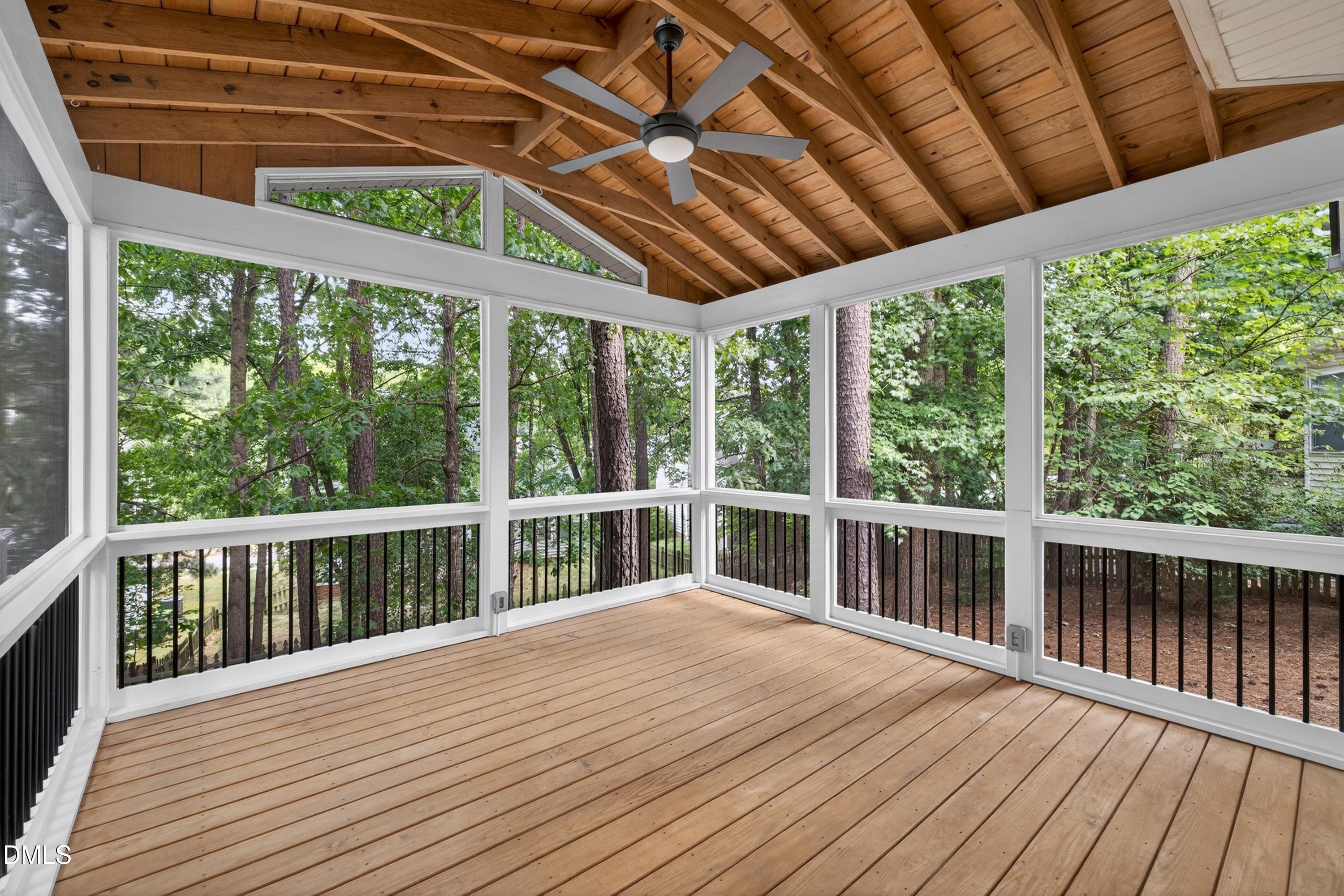 1402 Willow Leaf Way Property Photo 61
