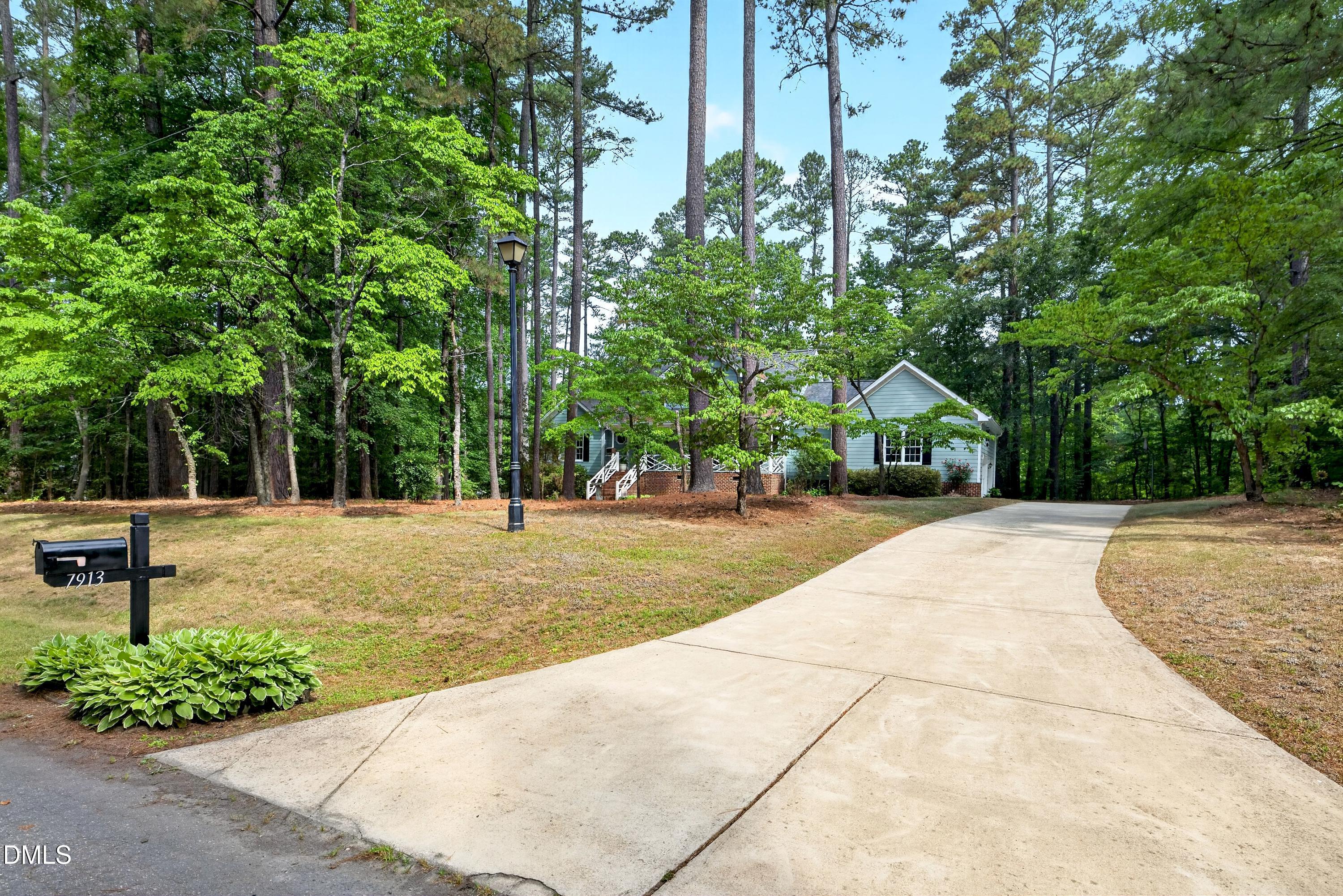 7913 River Ridge Road Property Photo 1