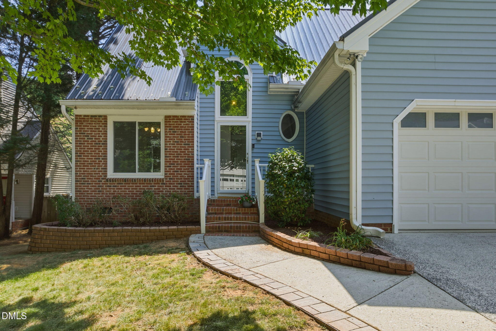 107 Cambrian Way Property Photo 2