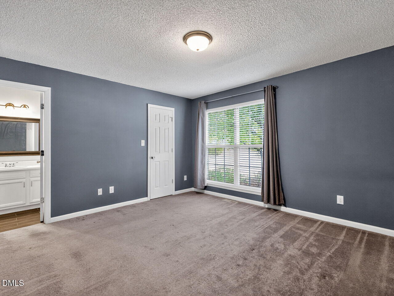 727 Avery Street Property Photo 13