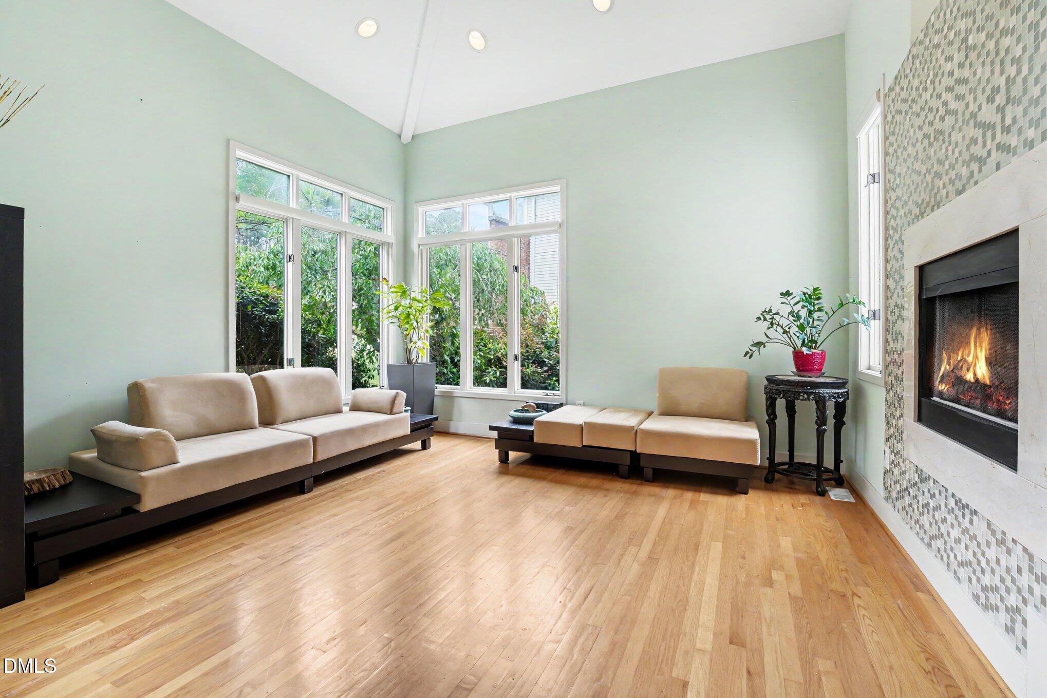 102 Bradwyck Drive Property Photo 14