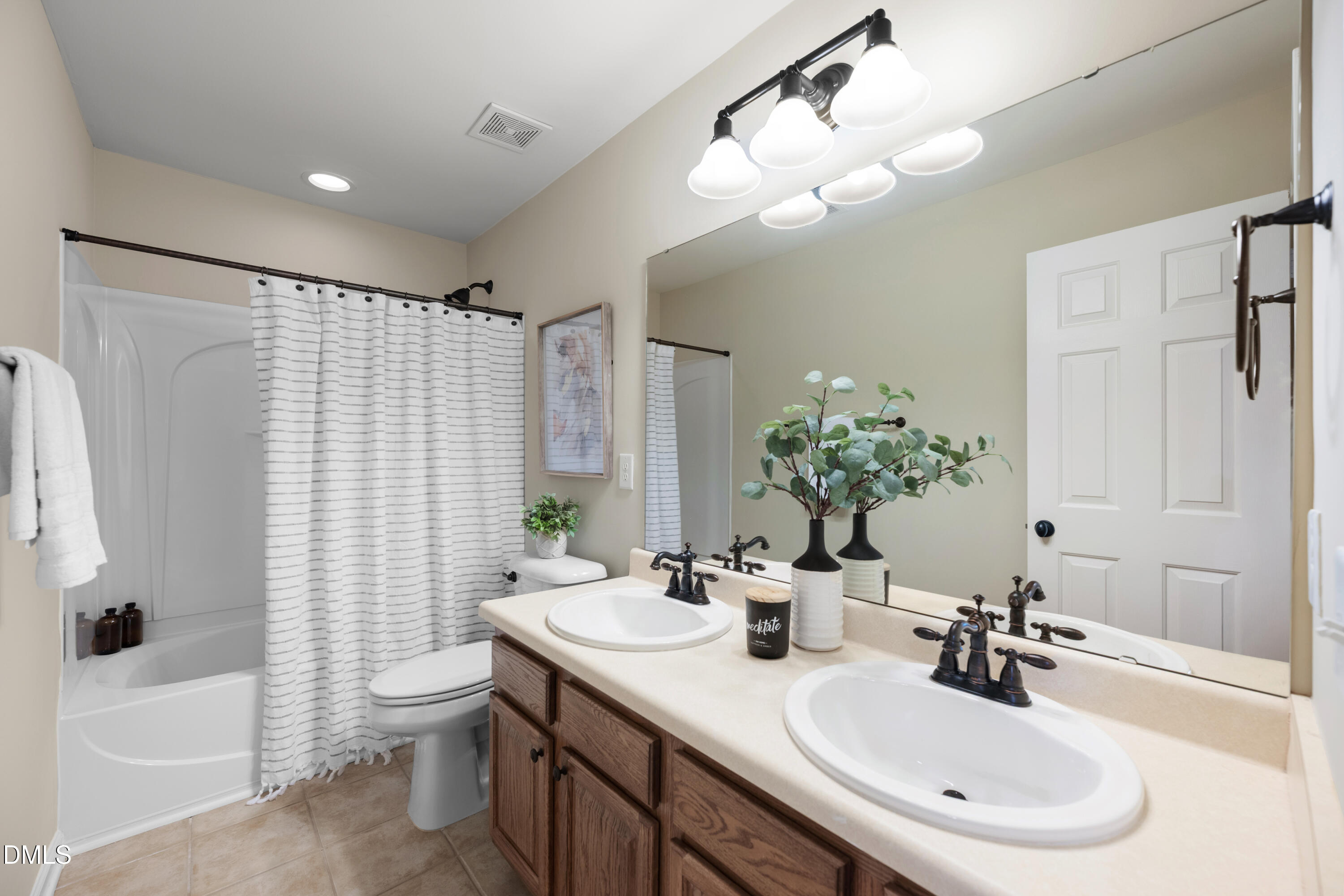 210 Lone Star Way Property Photo 28