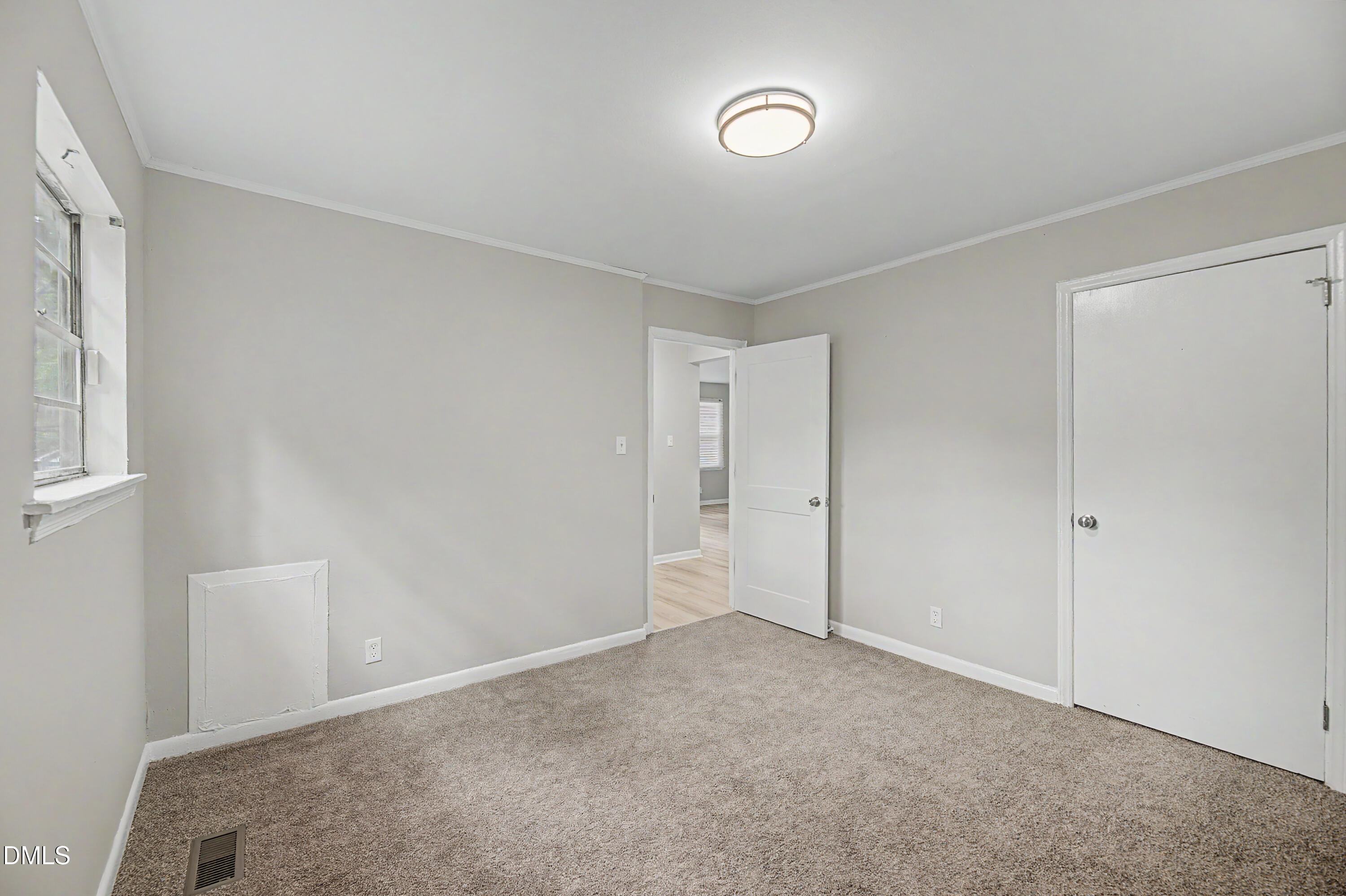 2720 Thelma Street Property Photo 9