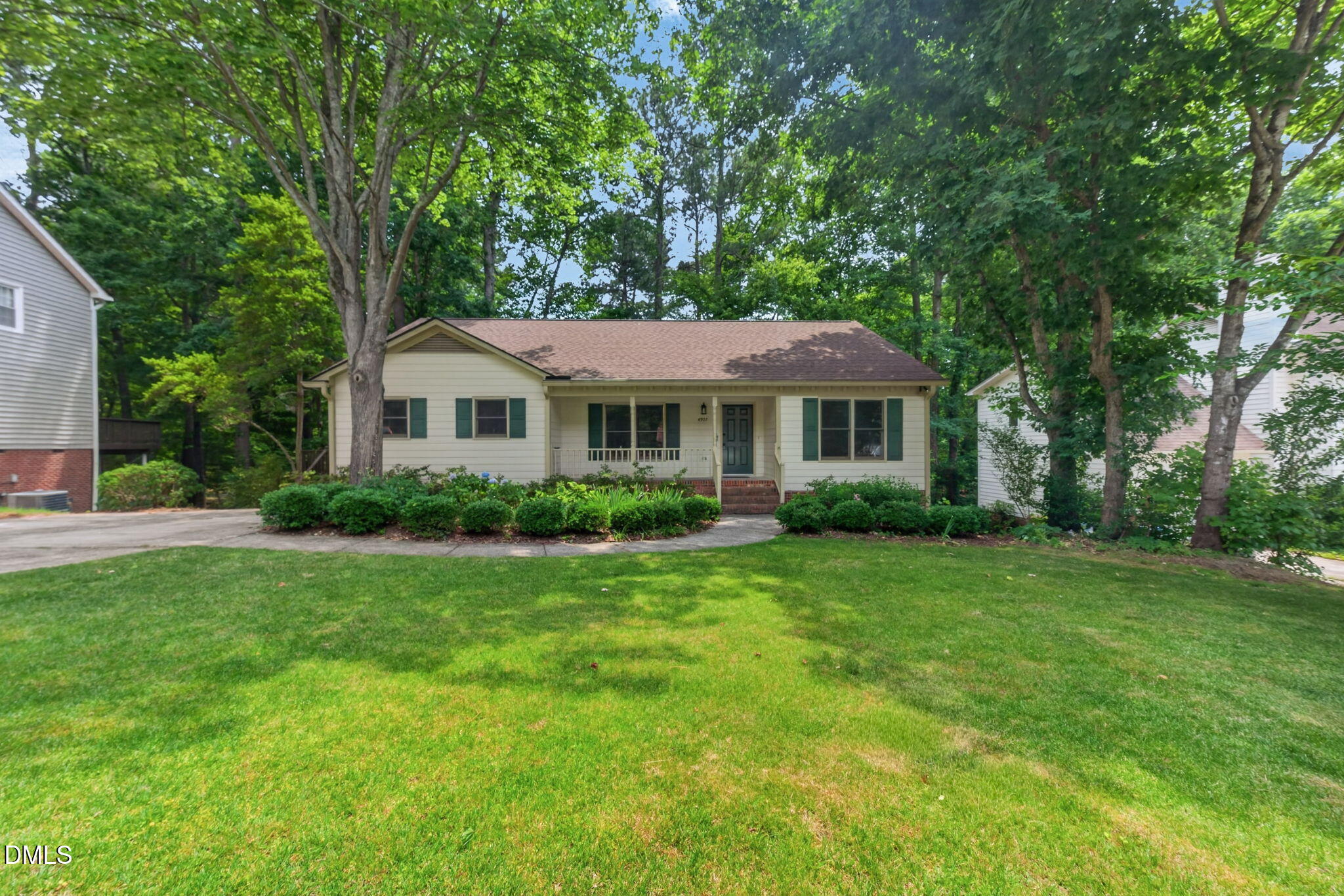4907 Fortunes Ridge Drive Property Photo 3