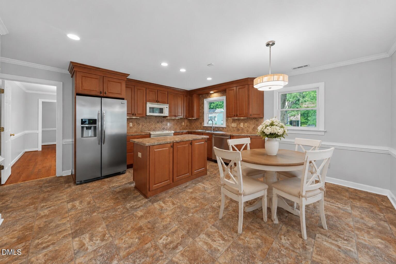 4907 Fortunes Ridge Drive Property Photo 25
