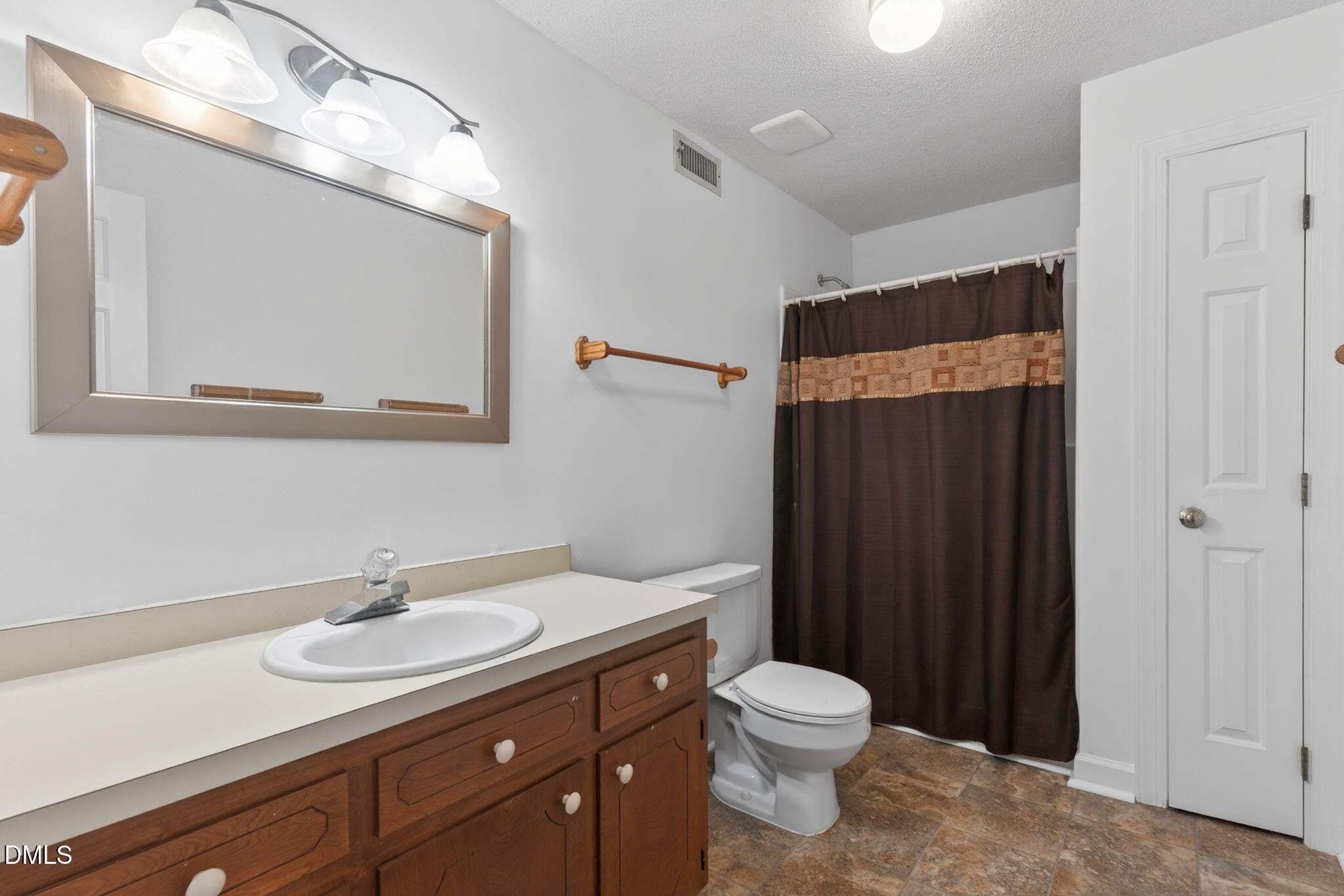 4907 Fortunes Ridge Drive Property Photo 40
