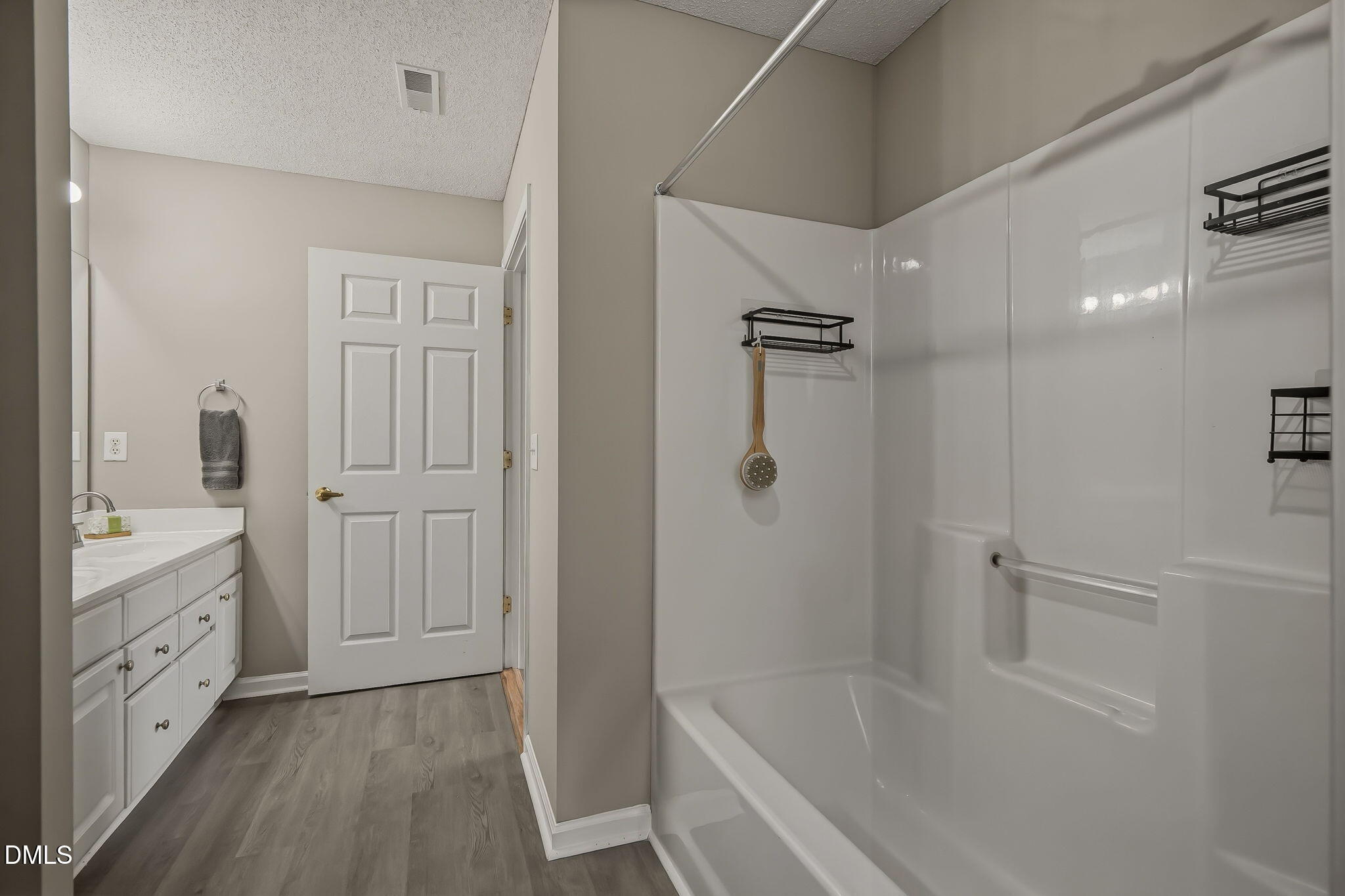 2501 Huntscroft Lane 100 Property Photo 32
