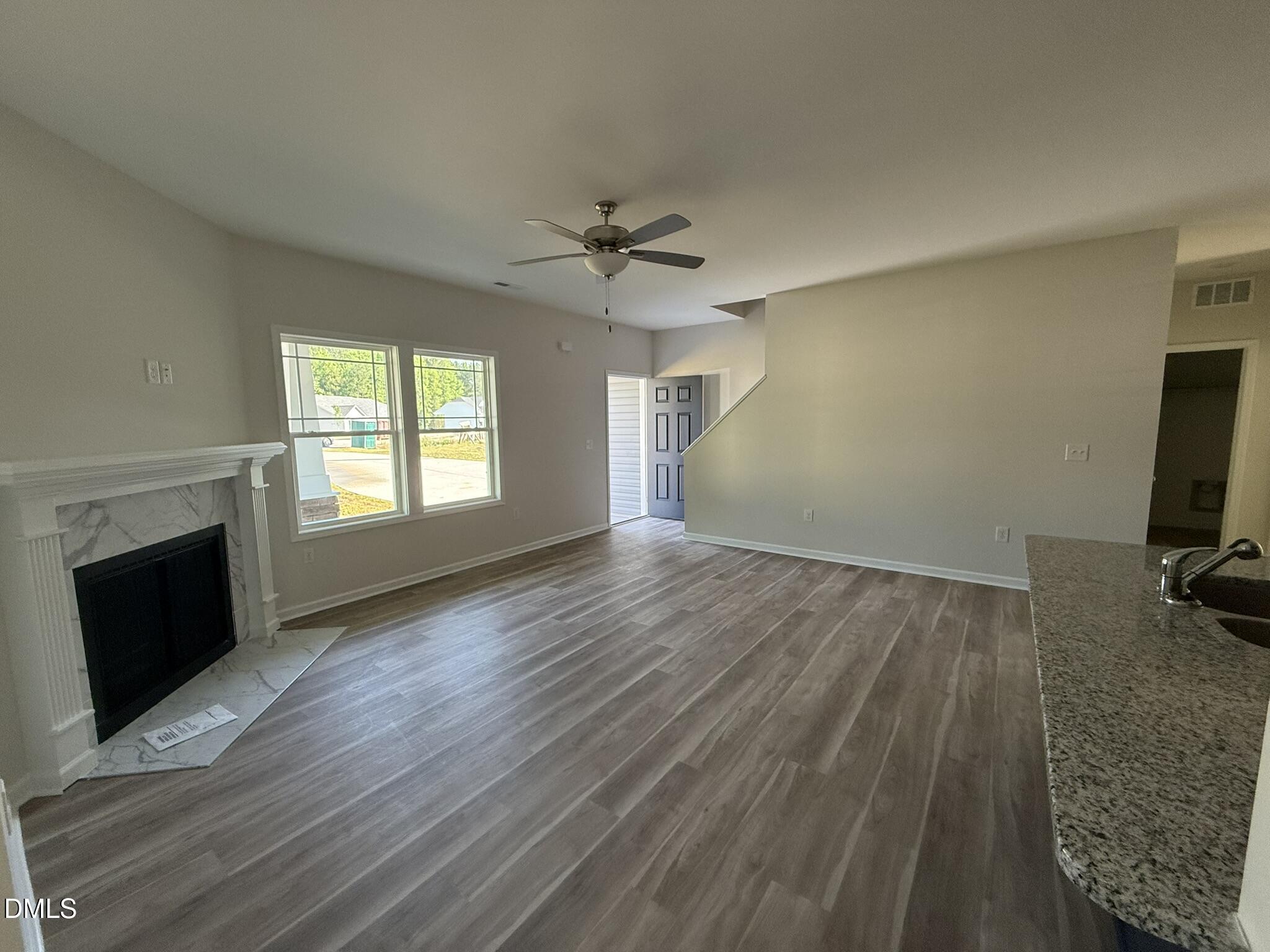 379 Bonsai Way Property Photo 5