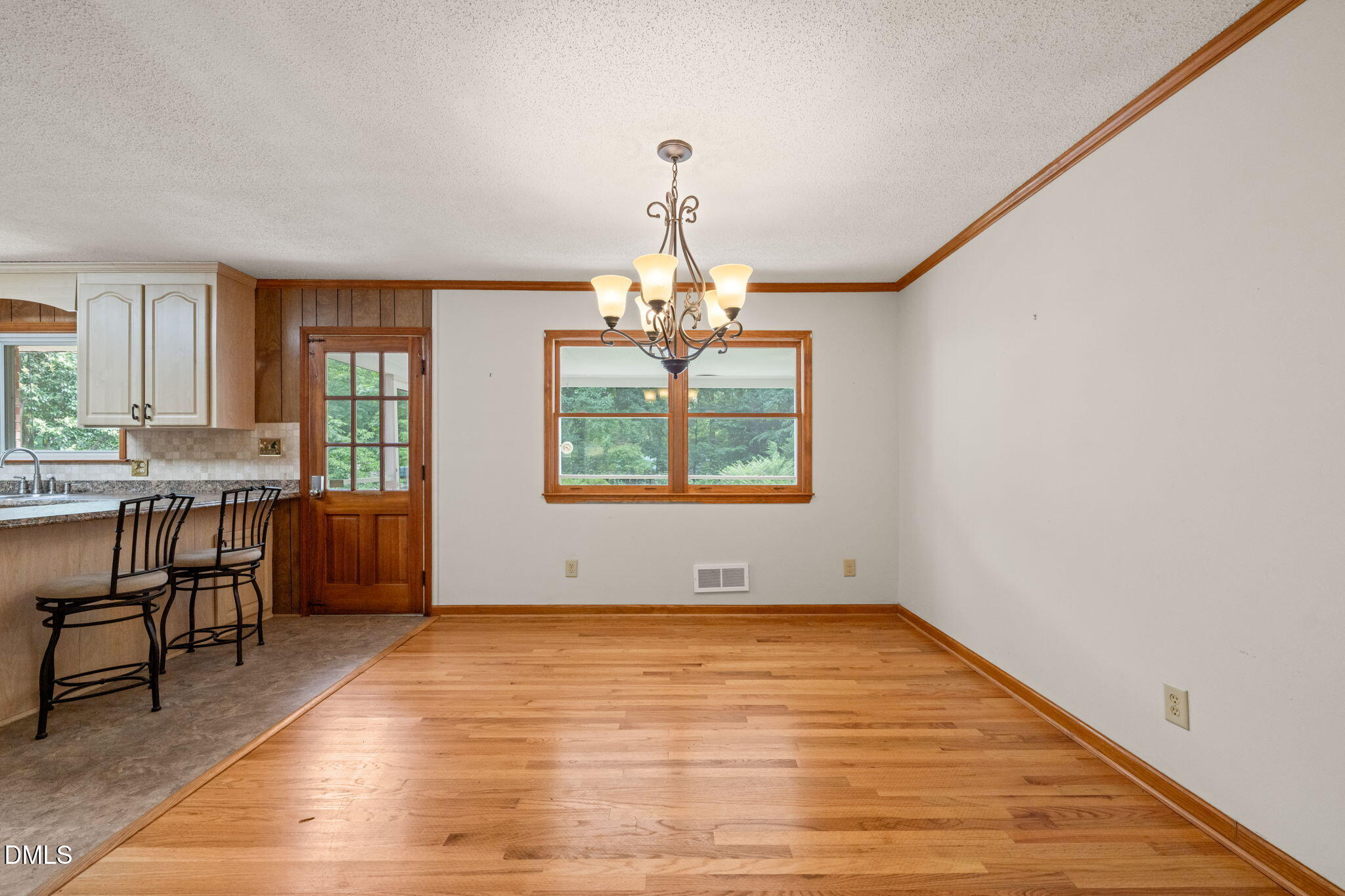 1103 Warren Avenue Property Photo 16
