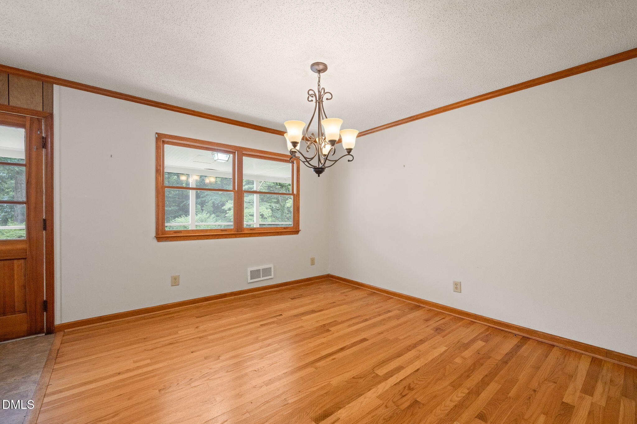 1103 Warren Avenue Property Photo 17