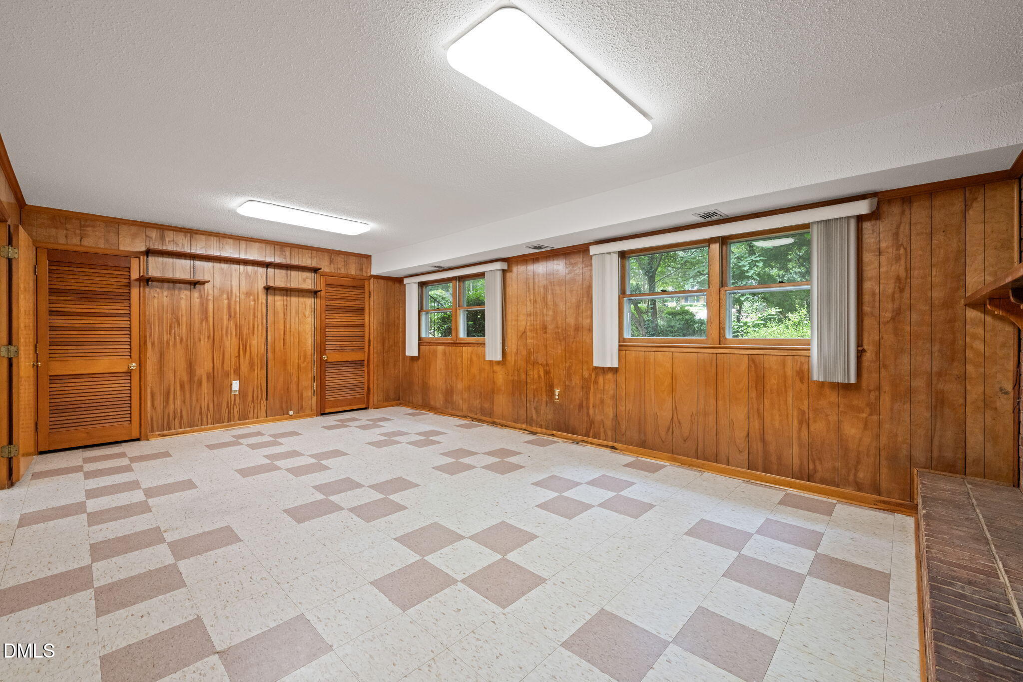 1103 Warren Avenue Property Photo 25