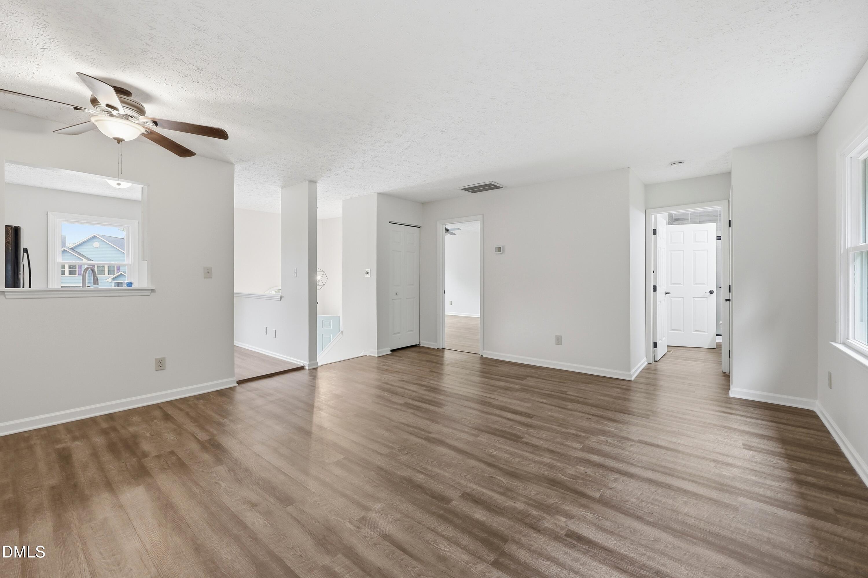 3703 Phillips Way W Property Photo 6