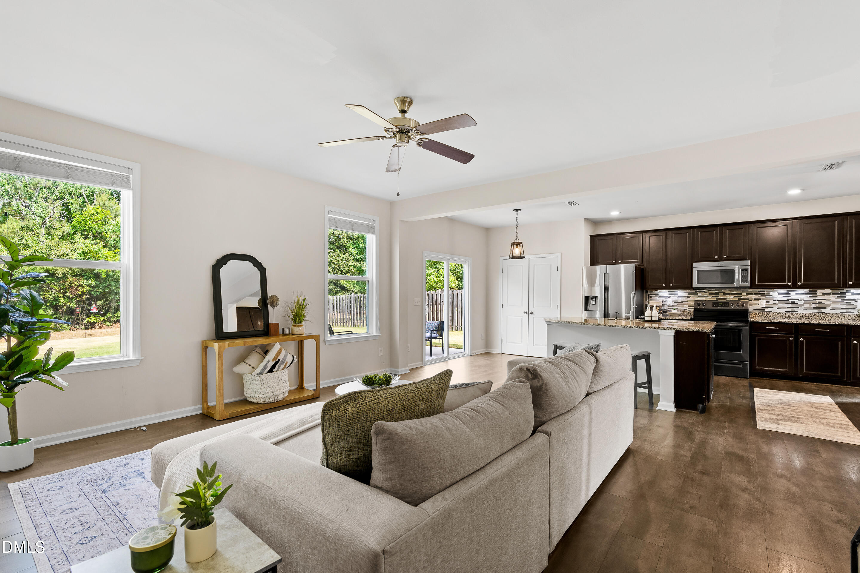 407 Pacific Heights Road Property Photo 12