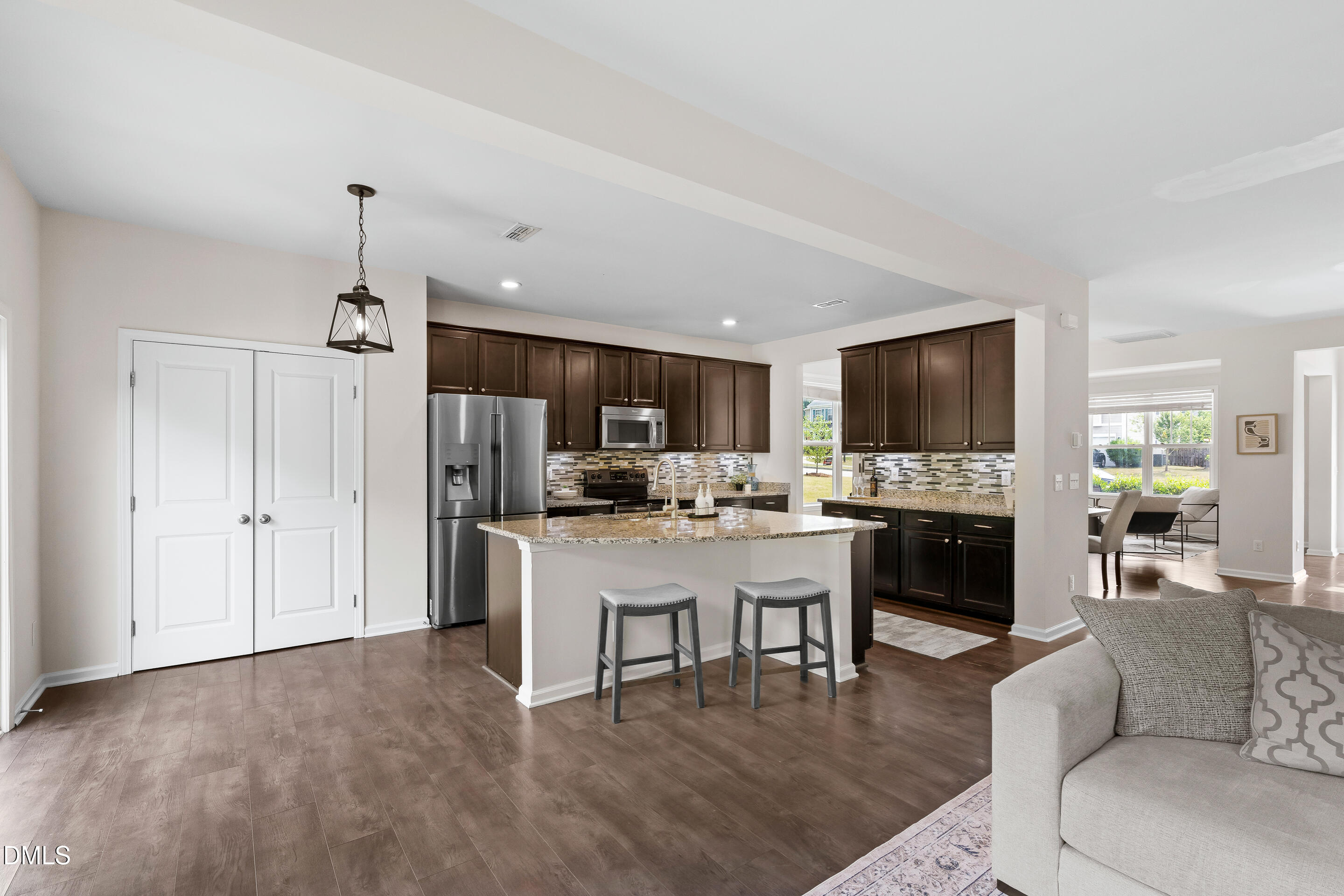 407 Pacific Heights Road Property Photo 14