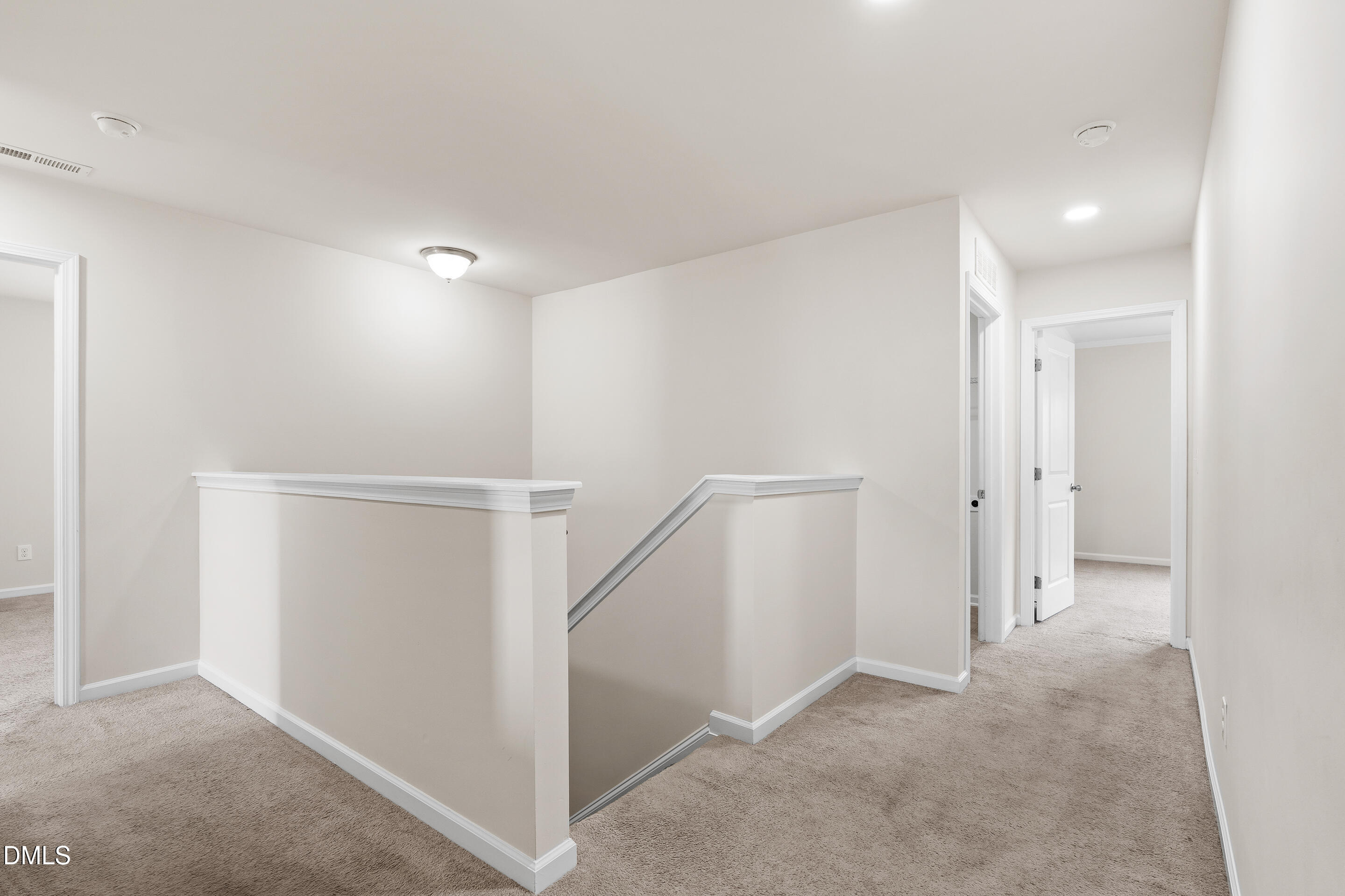 407 Pacific Heights Road Property Photo 23