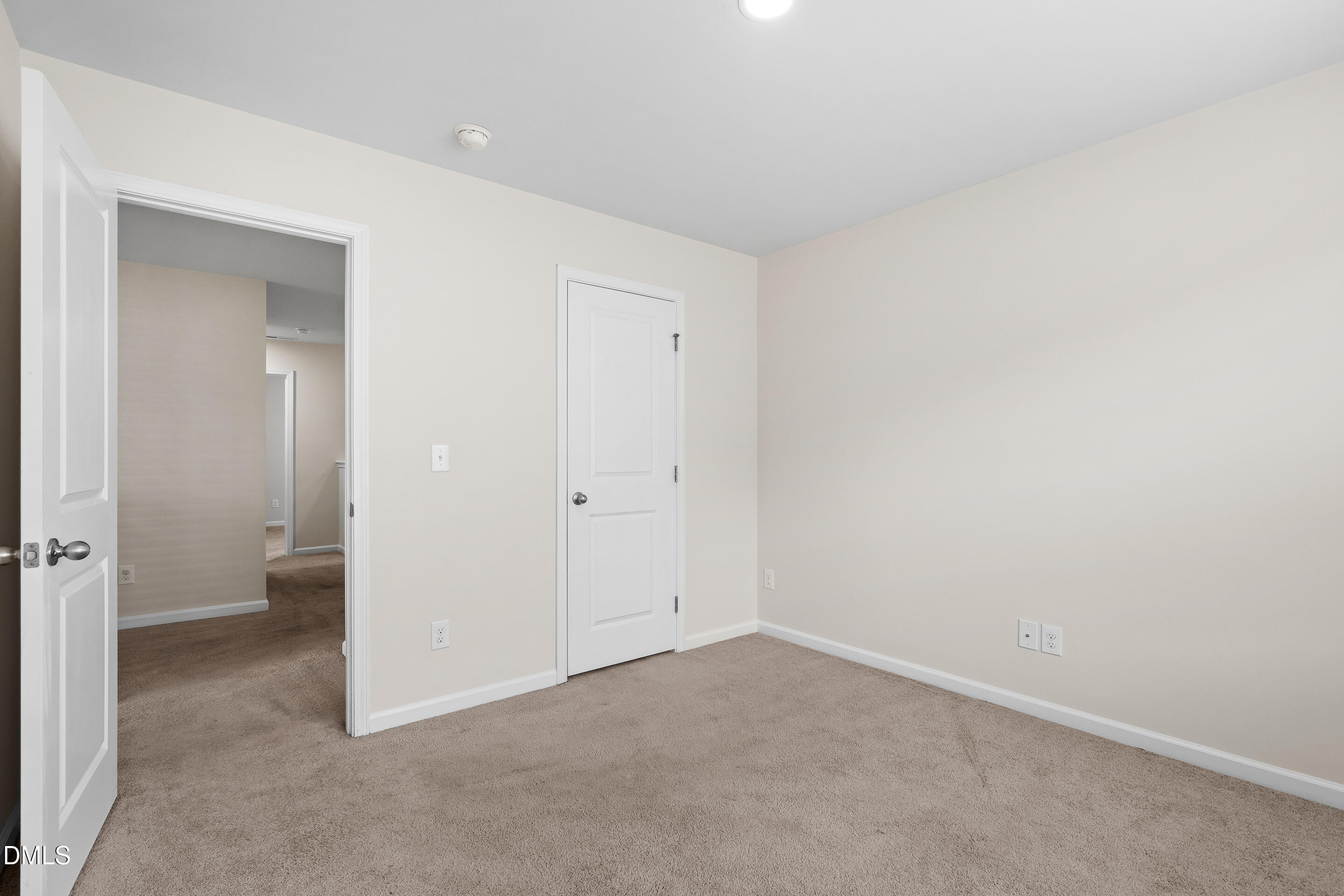 407 Pacific Heights Road Property Photo 34