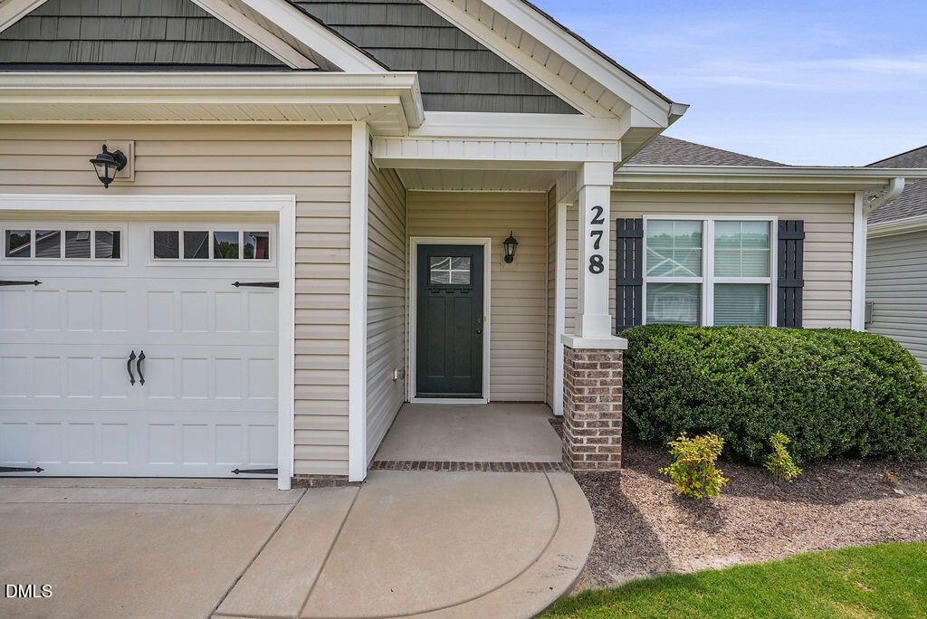 278 Bella Square Property Photo 4