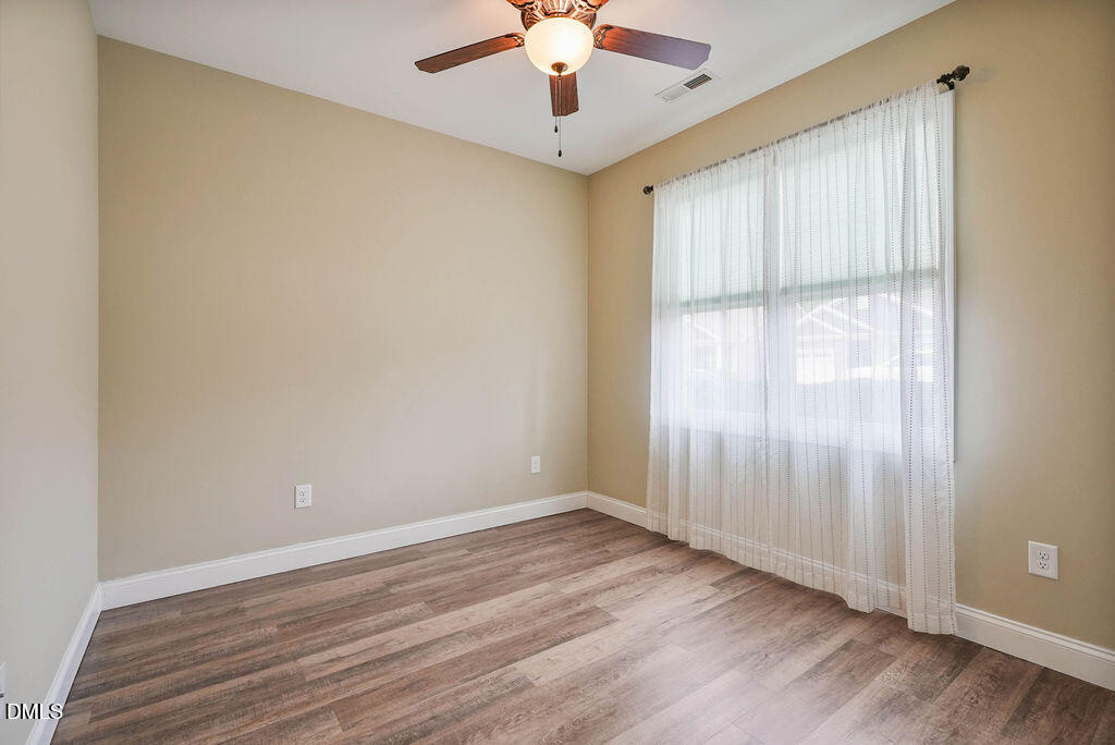 278 Bella Square Property Photo 9