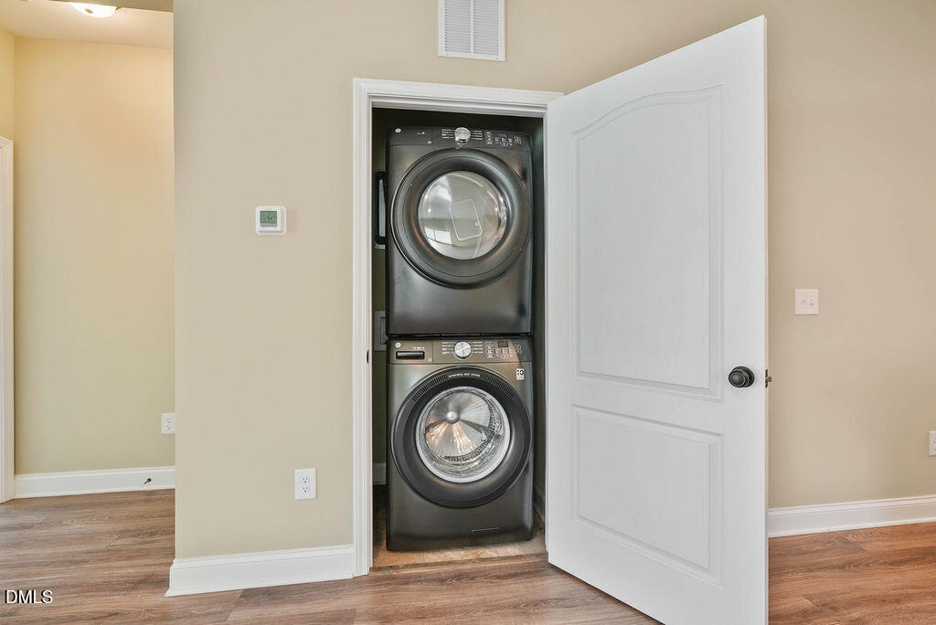 278 Bella Square Property Photo 11