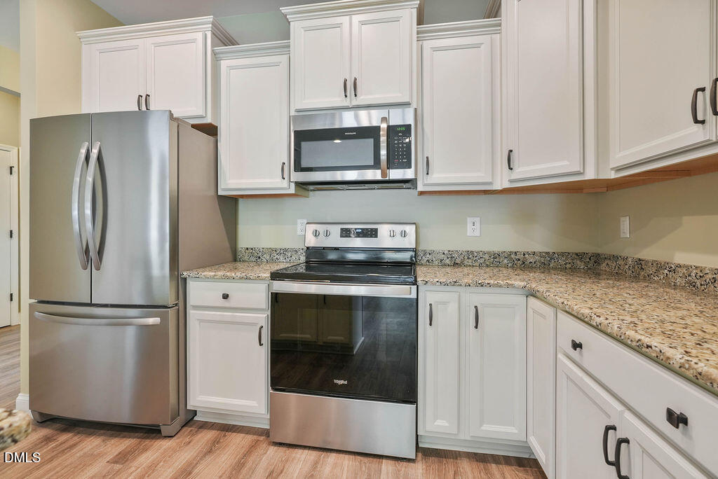 278 Bella Square Property Photo 15