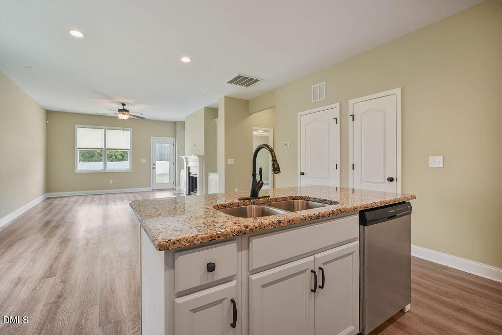 278 Bella Square Property Photo 16