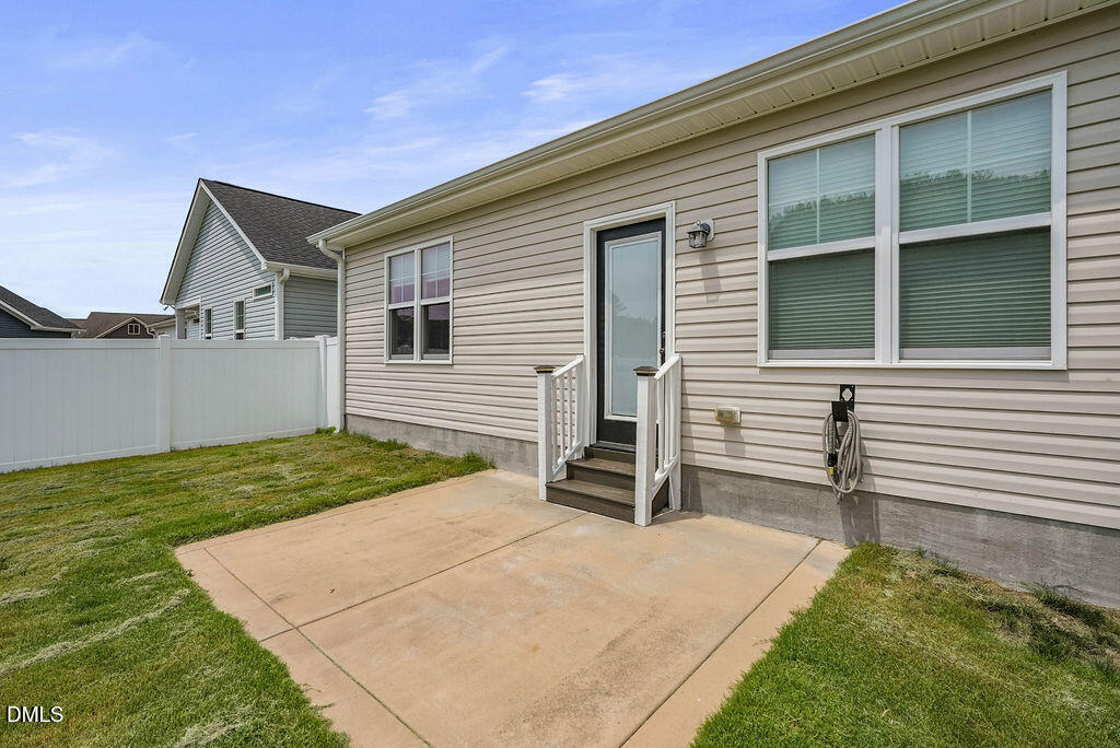 278 Bella Square Property Photo 25