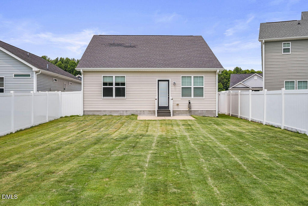 278 Bella Square Property Photo 26