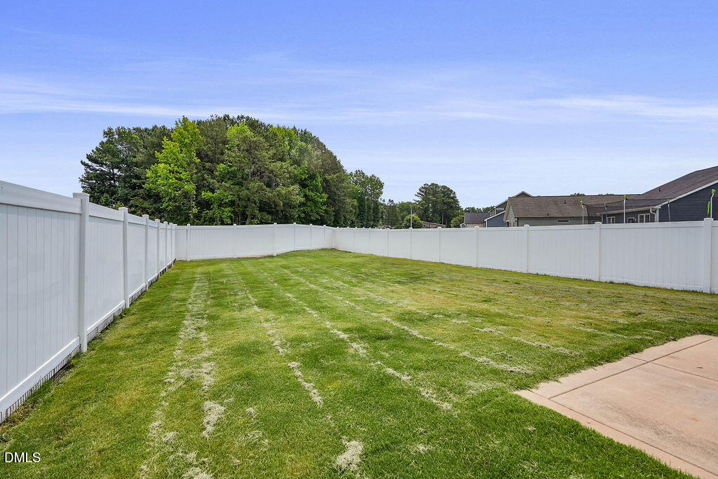 278 Bella Square Property Photo 28