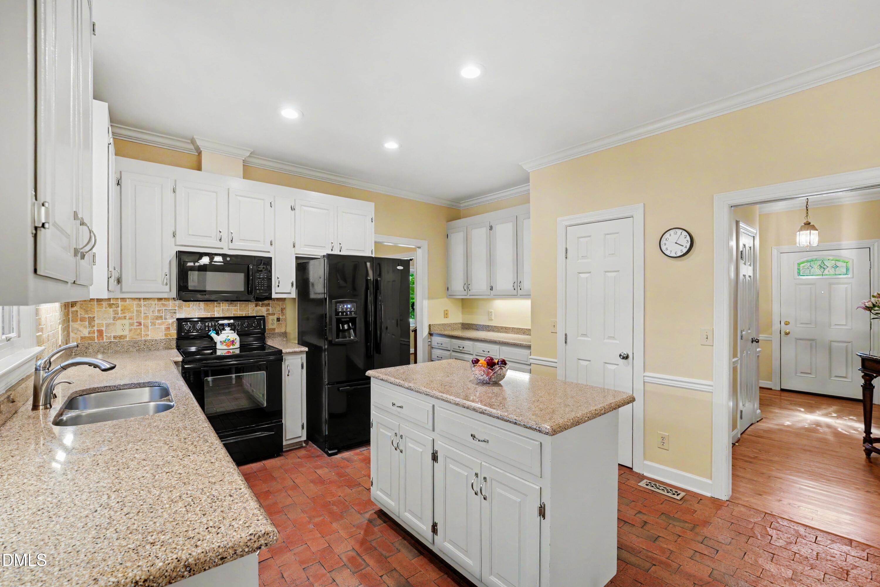 46 Birnham Lane Property Photo 4