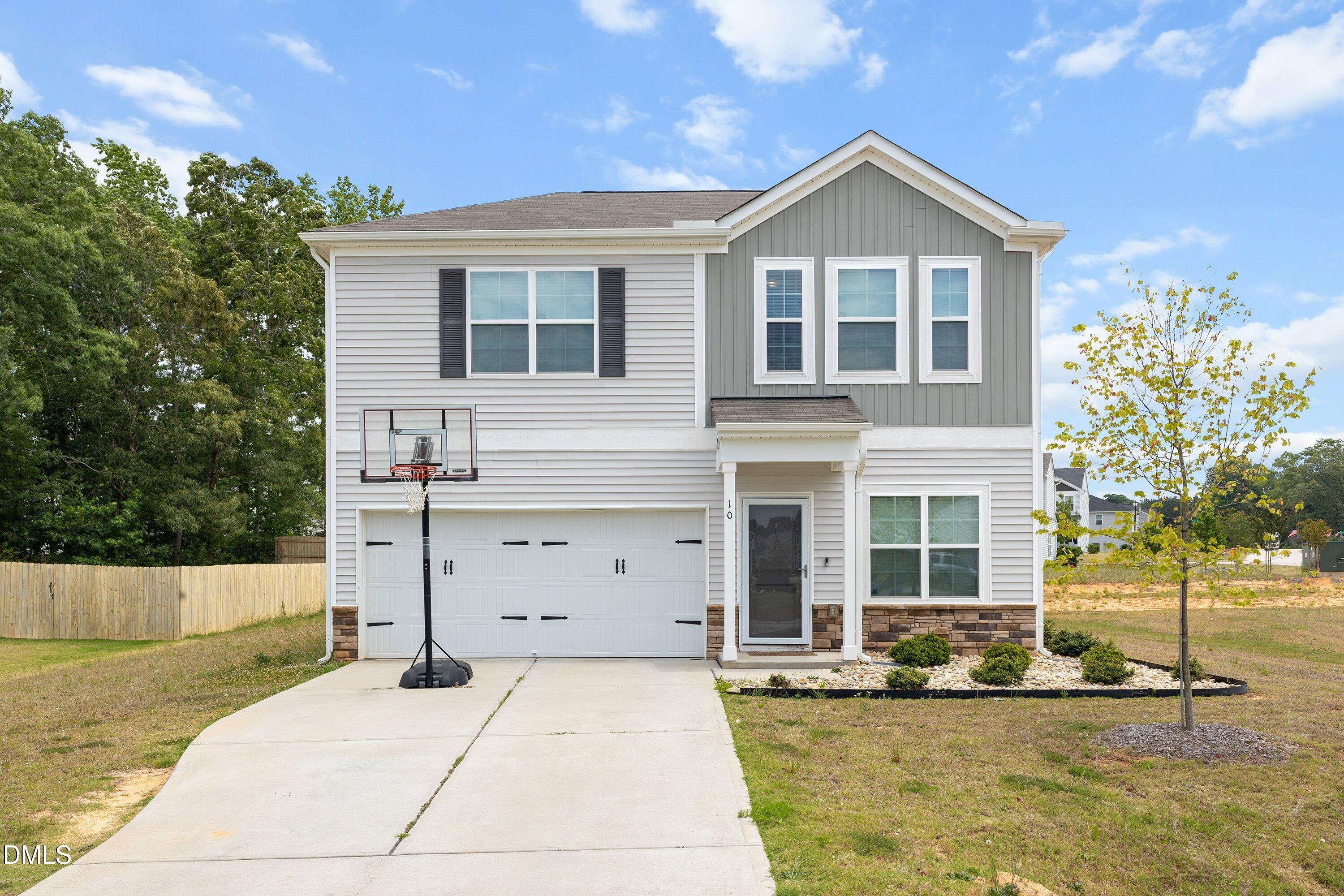 10 Forest Meadow Lane Property Photo 1