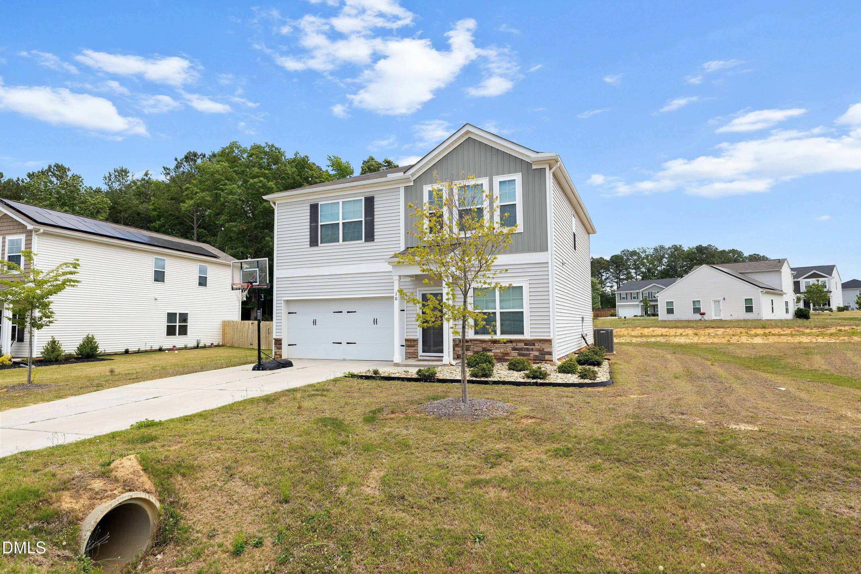 10 Forest Meadow Lane Property Photo 2