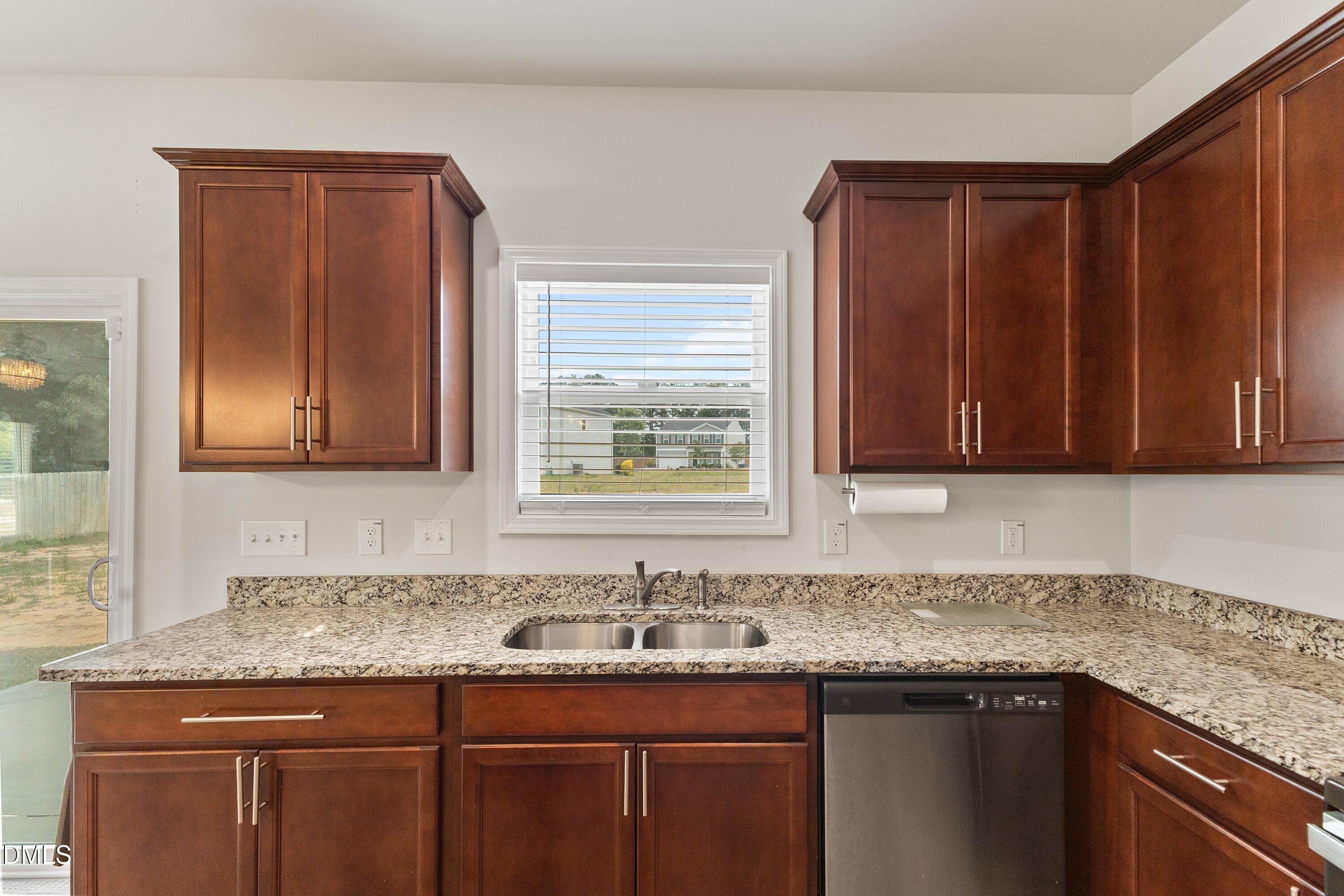 10 Forest Meadow Lane Property Photo 14