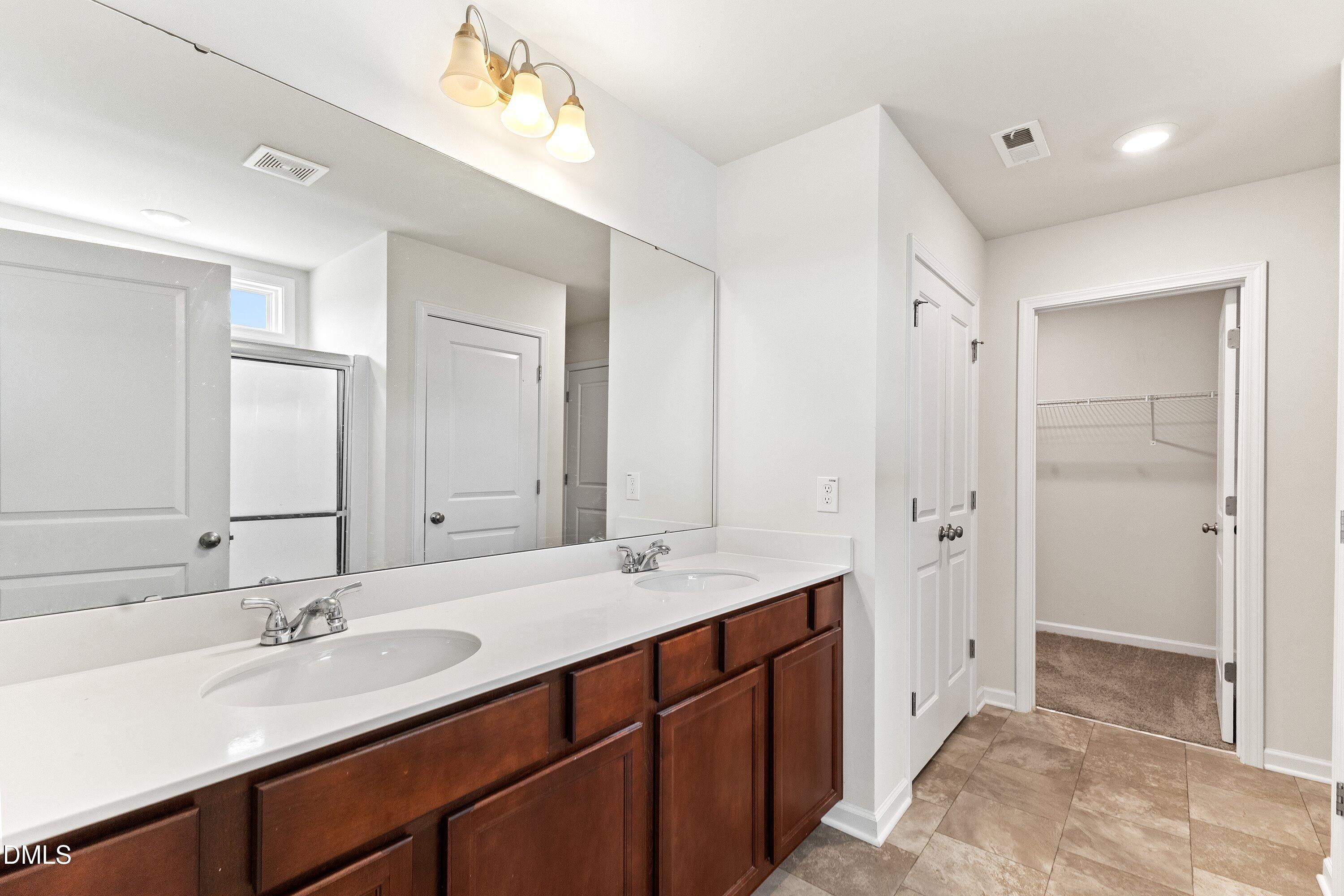 10 Forest Meadow Lane Property Photo 22