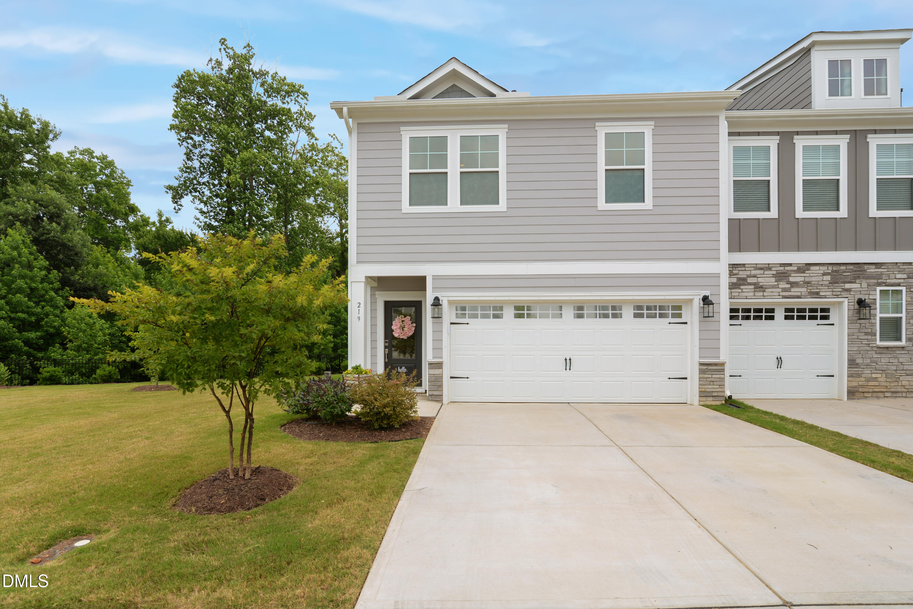219 Sweetbay Tree Drive Property Photo 1