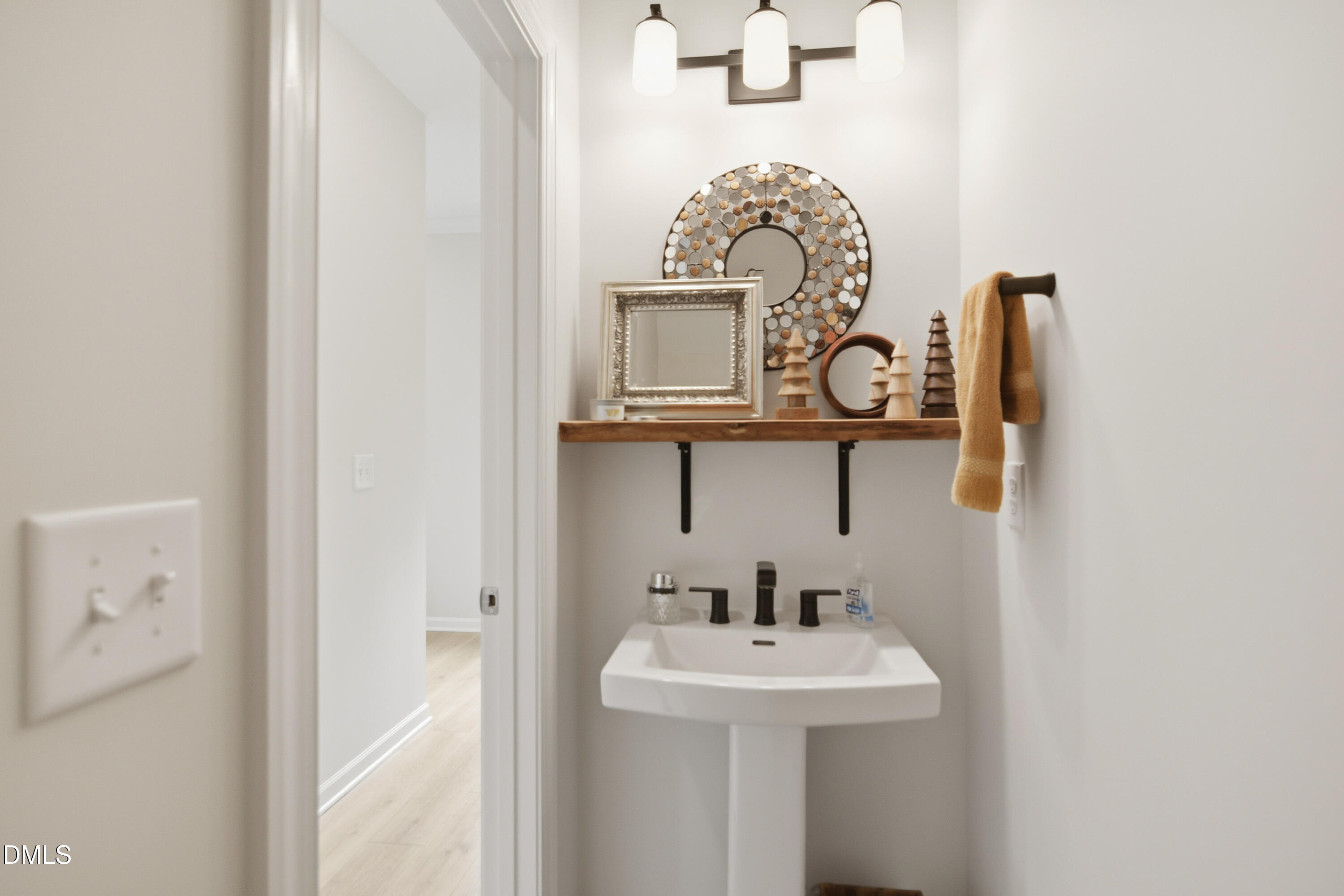 219 Sweetbay Tree Drive Property Photo 14