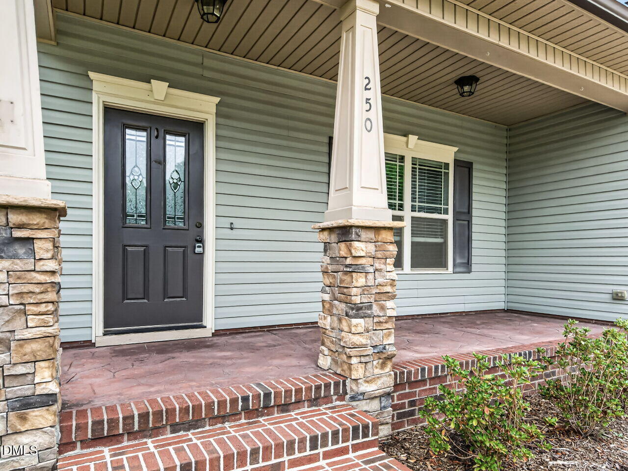 250 Carsons Creek Trail Property Photo 4