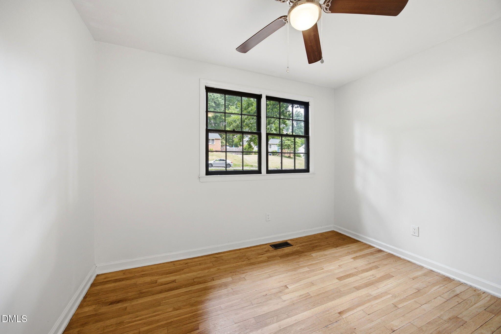 608 Dennis Avenue Property Photo 17